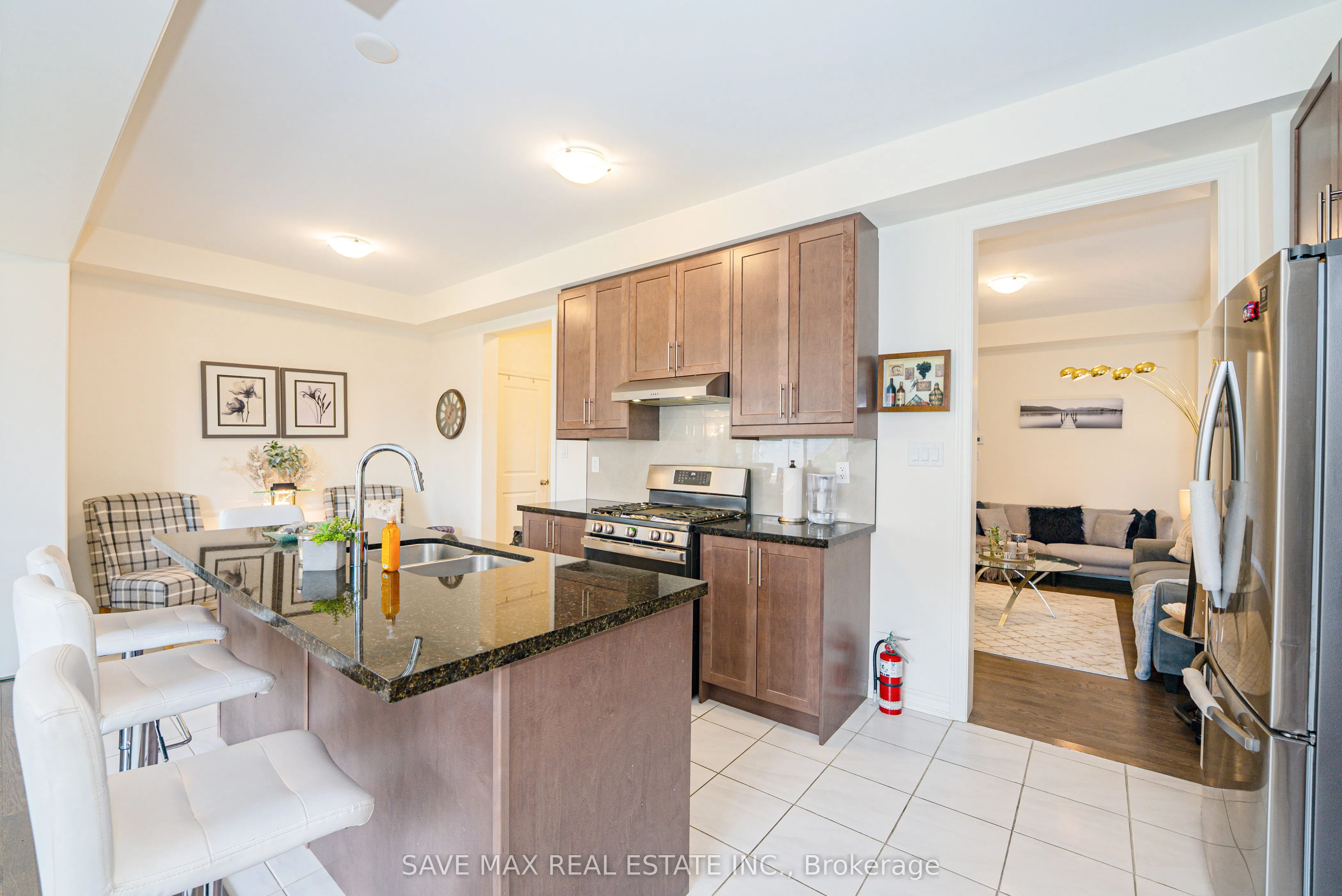 2092 Coppermine Street