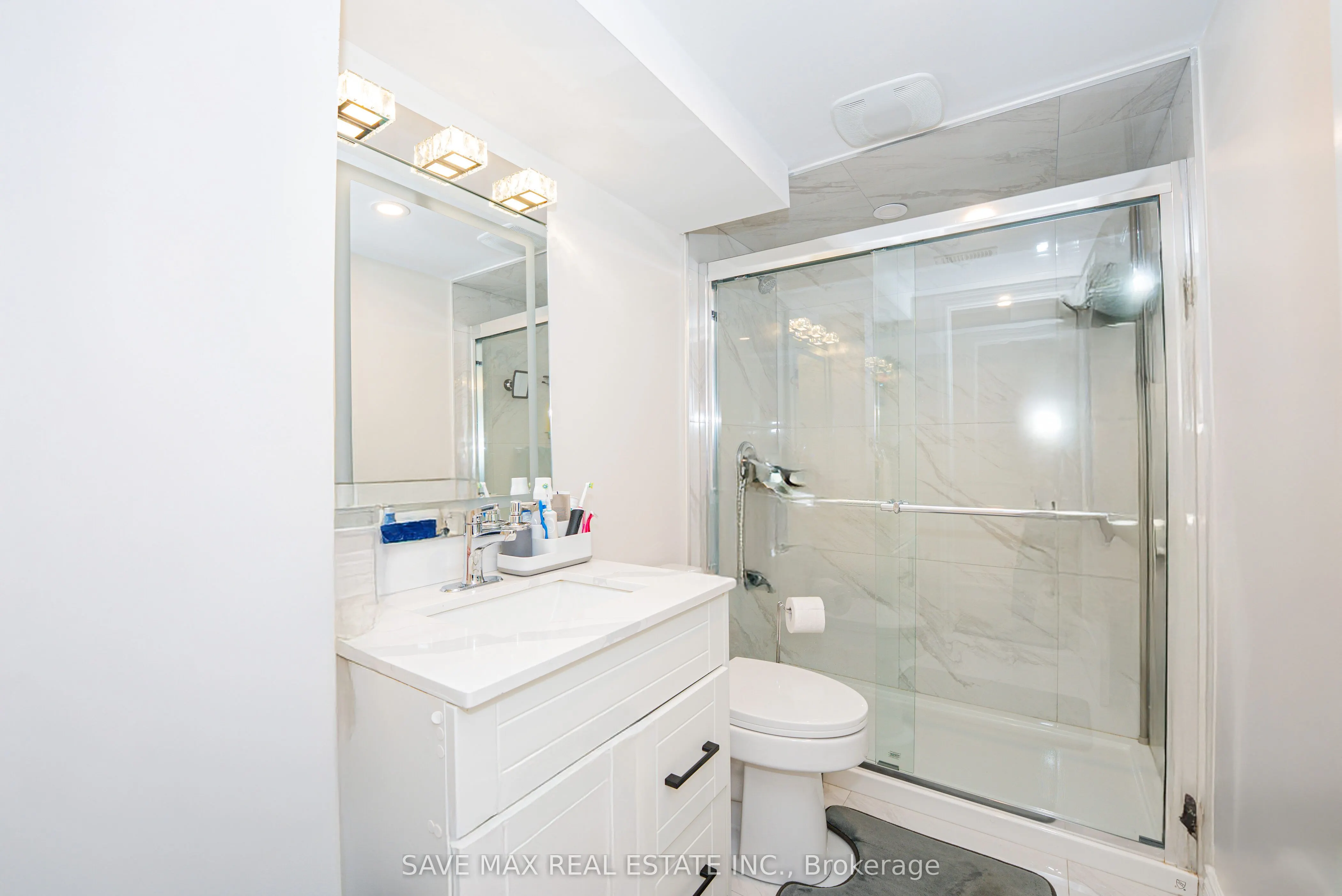 2092 Coppermine Street