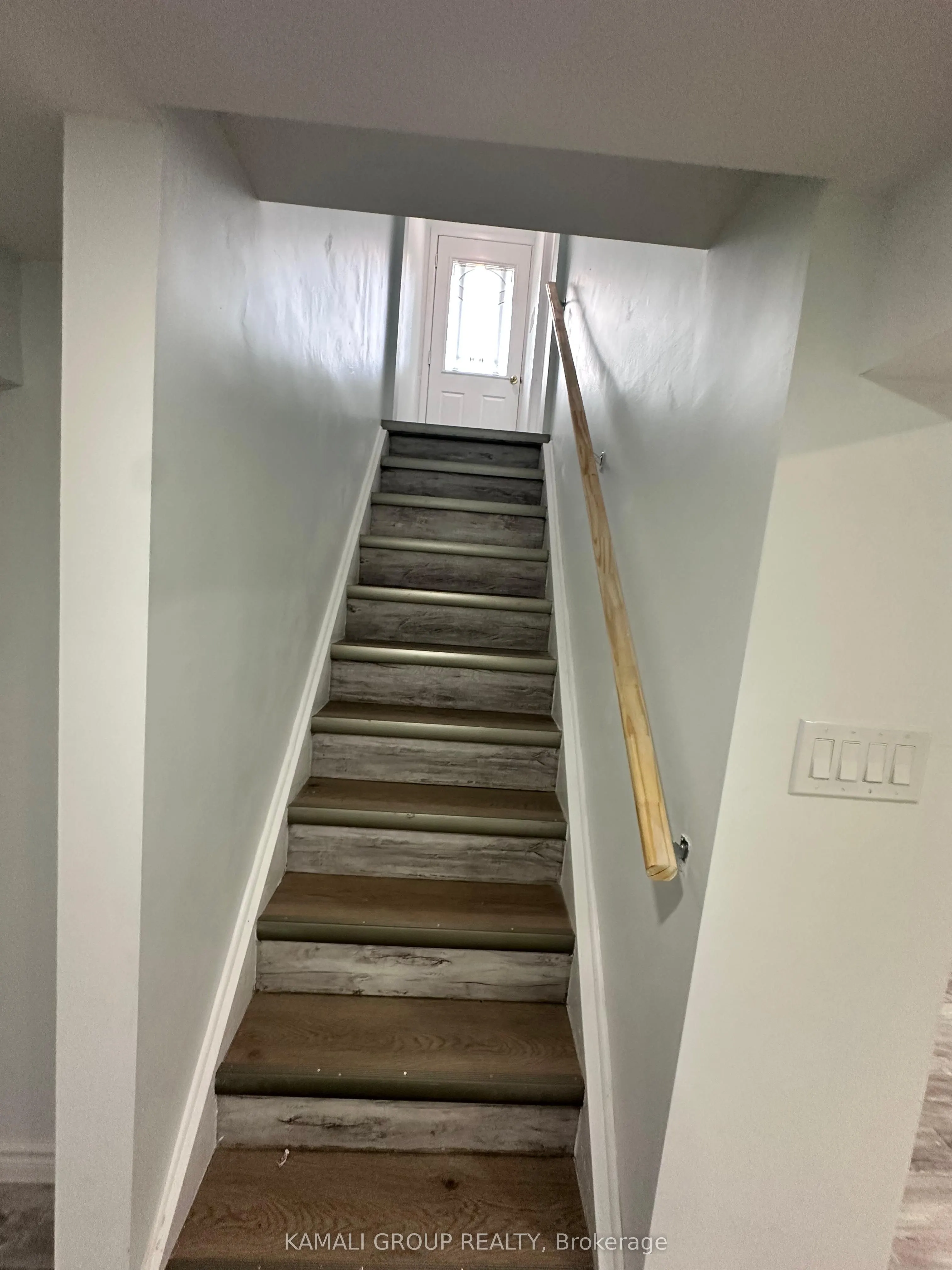 25 Lewin Crescent, #BSMT