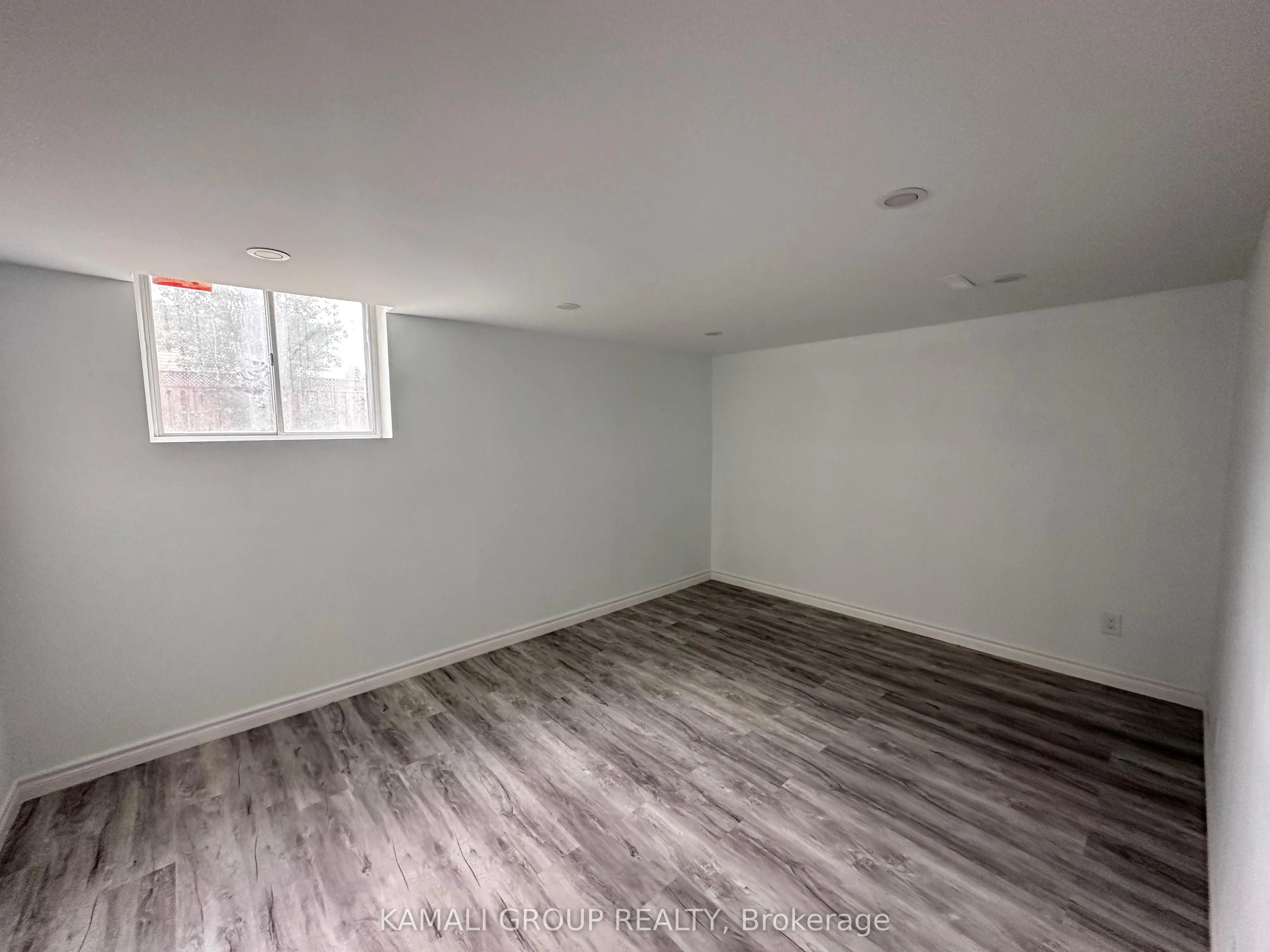 25 Lewin Crescent, #BSMT