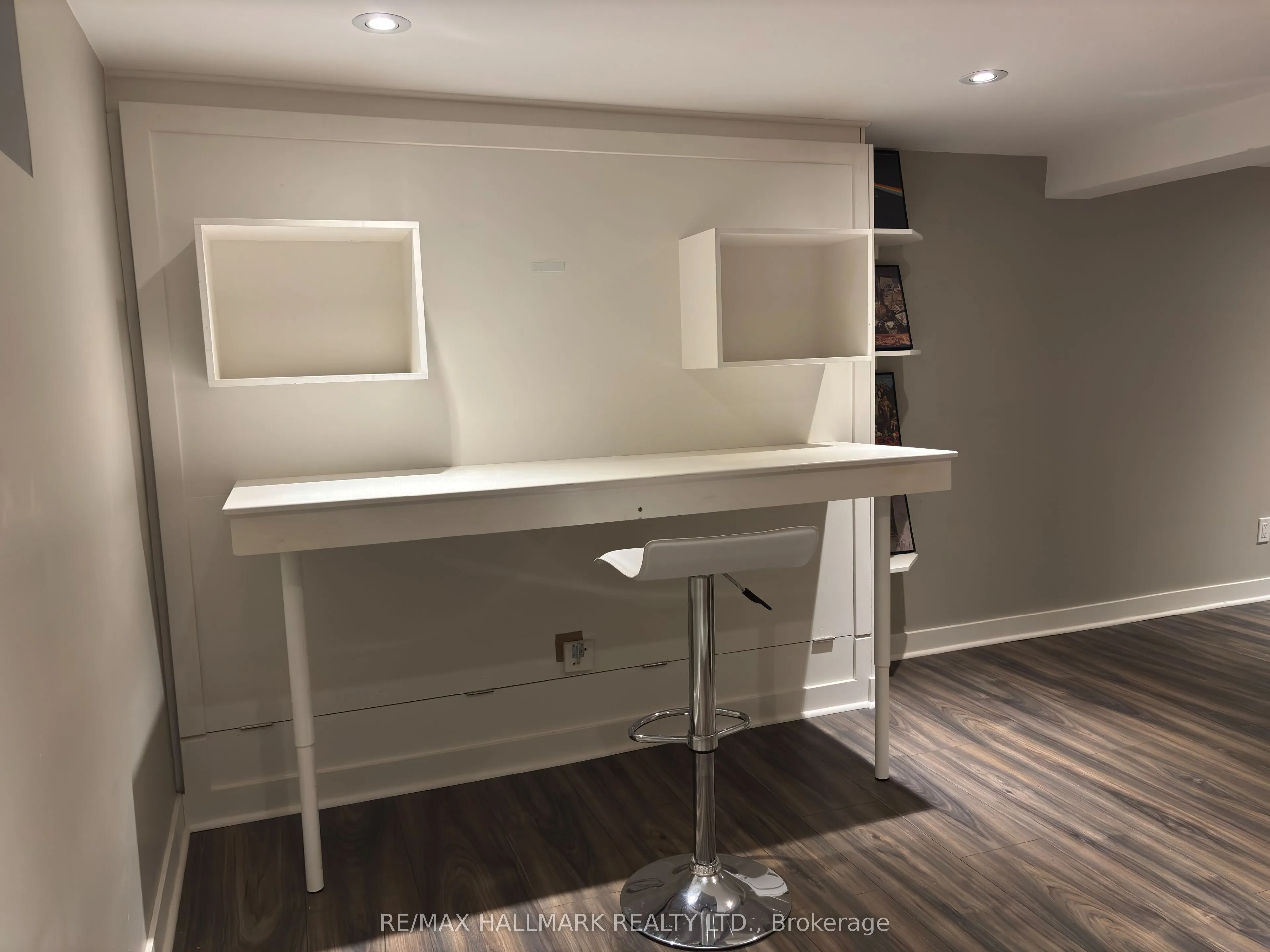 1 Furnival Road