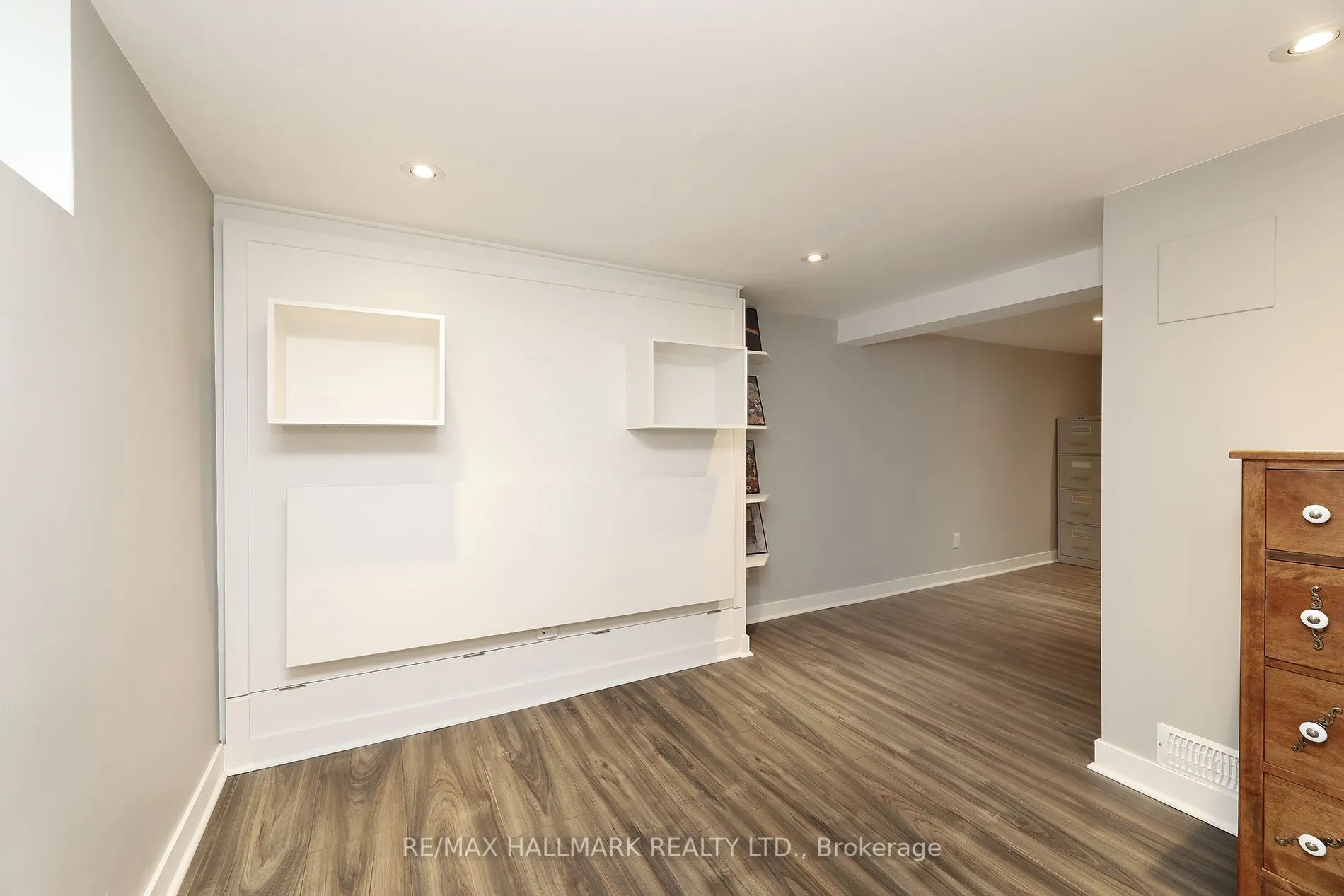 1 Furnival Road