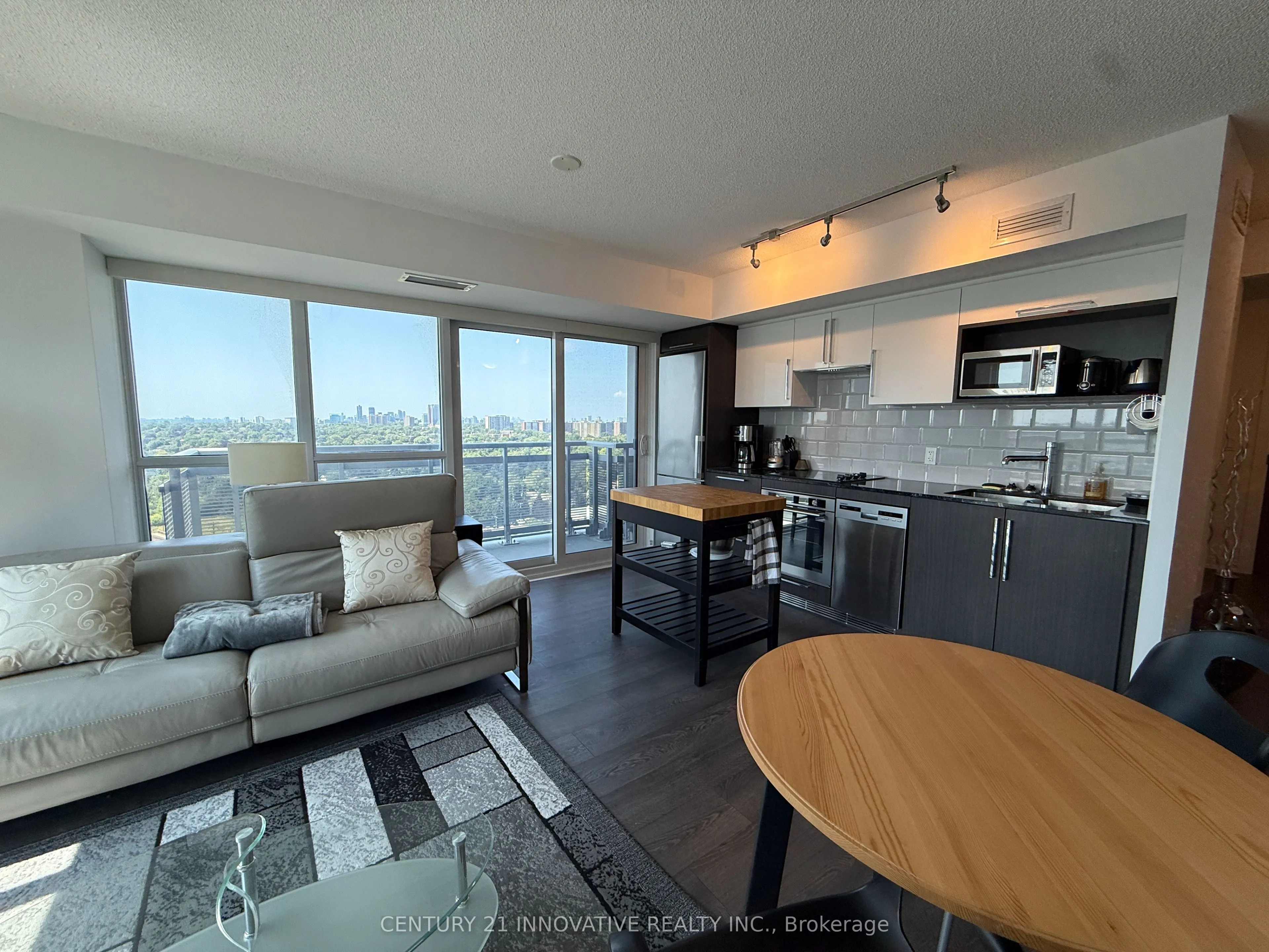 275 Village Green Square, #1723