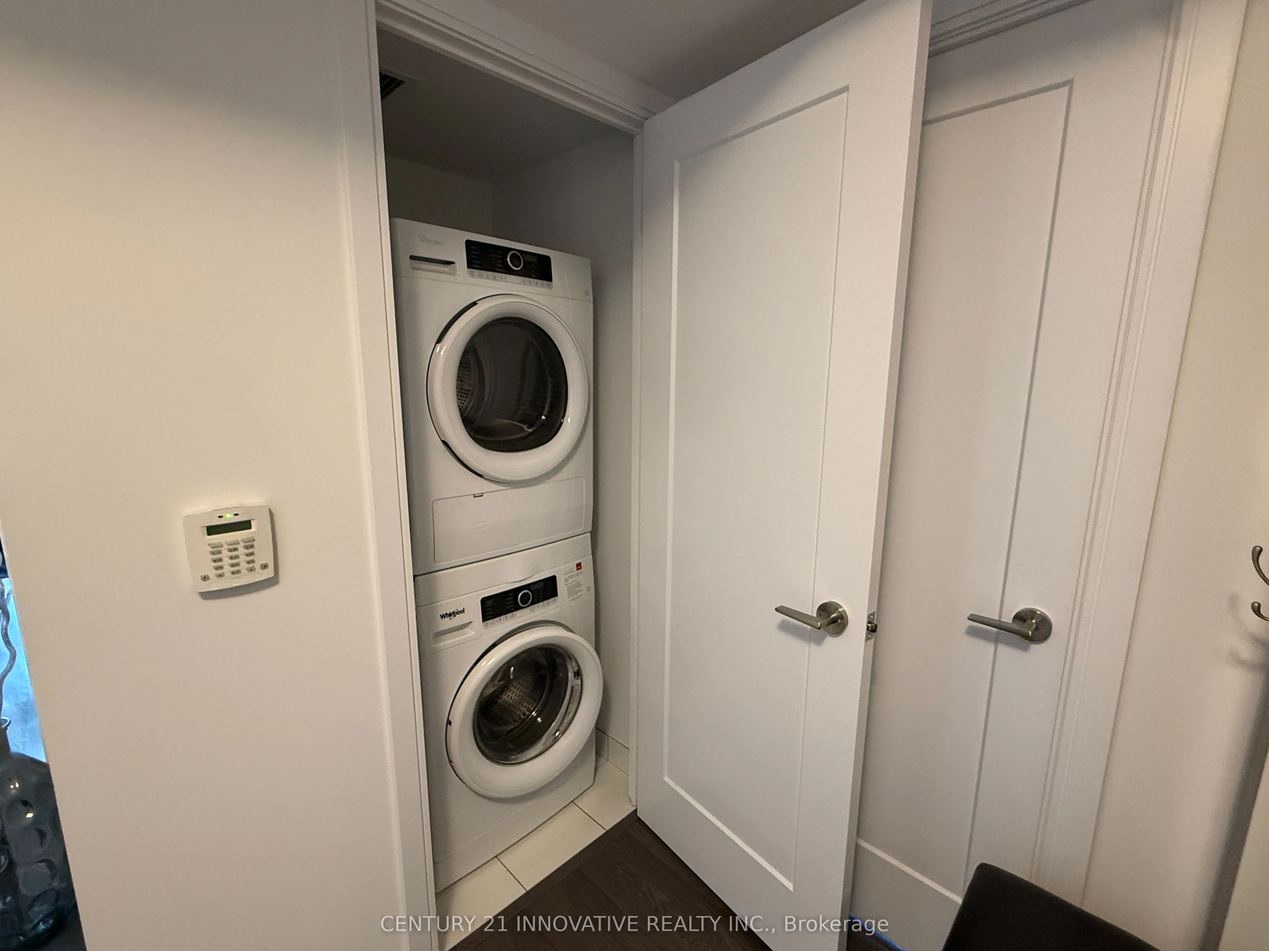 275 Village Green Square, #1723