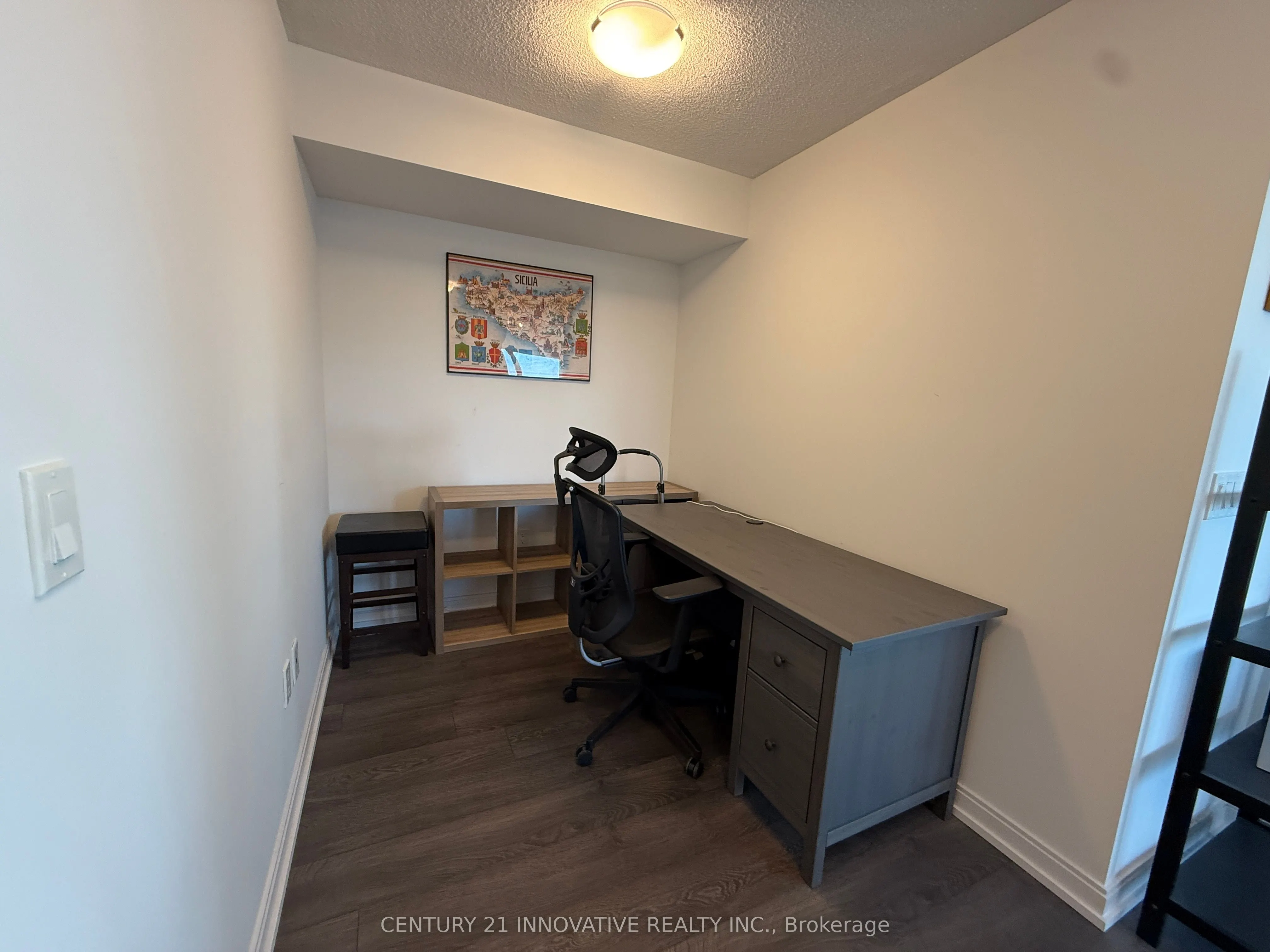 275 Village Green Square, #1723