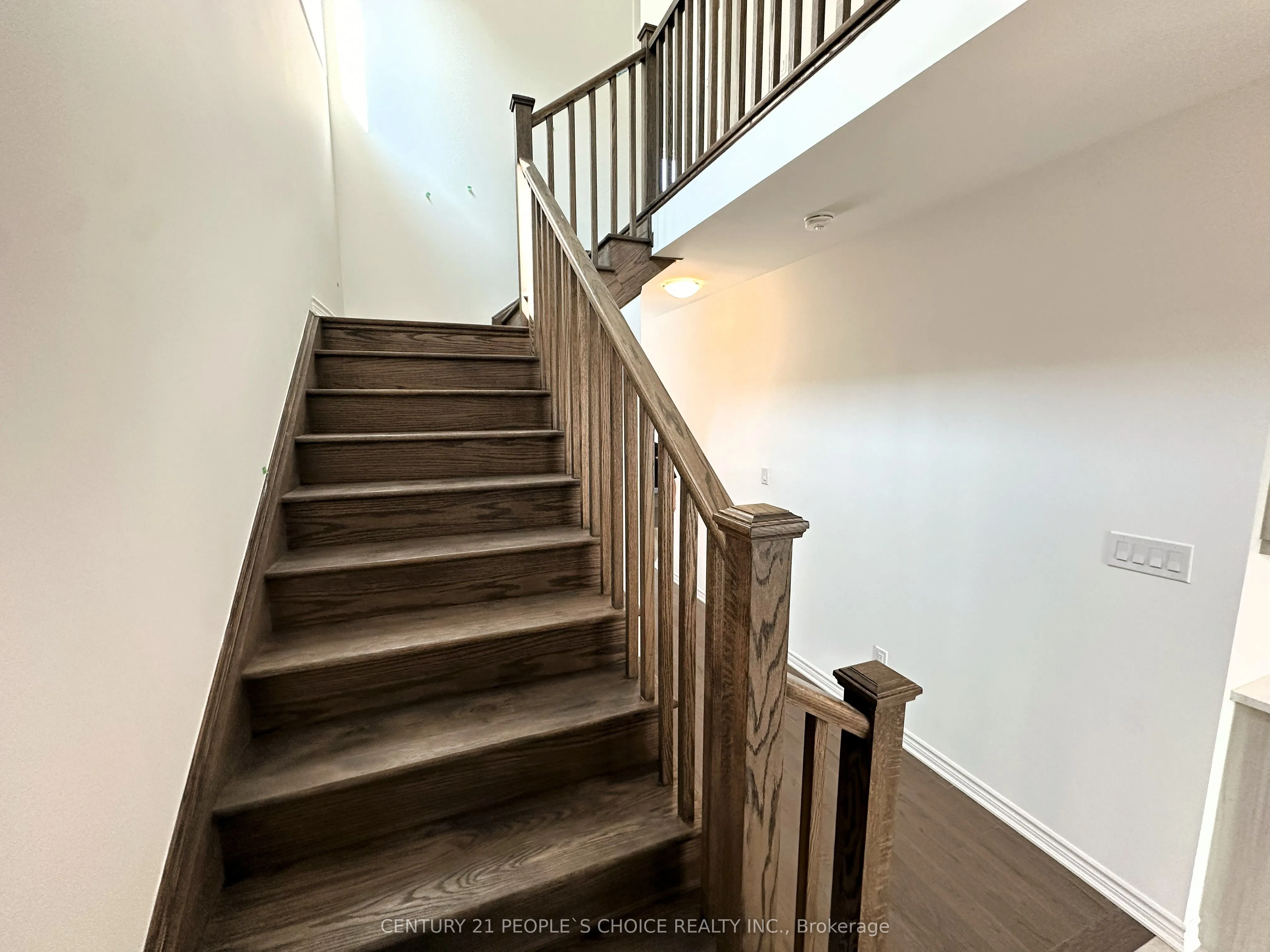 3323 Marchington Square