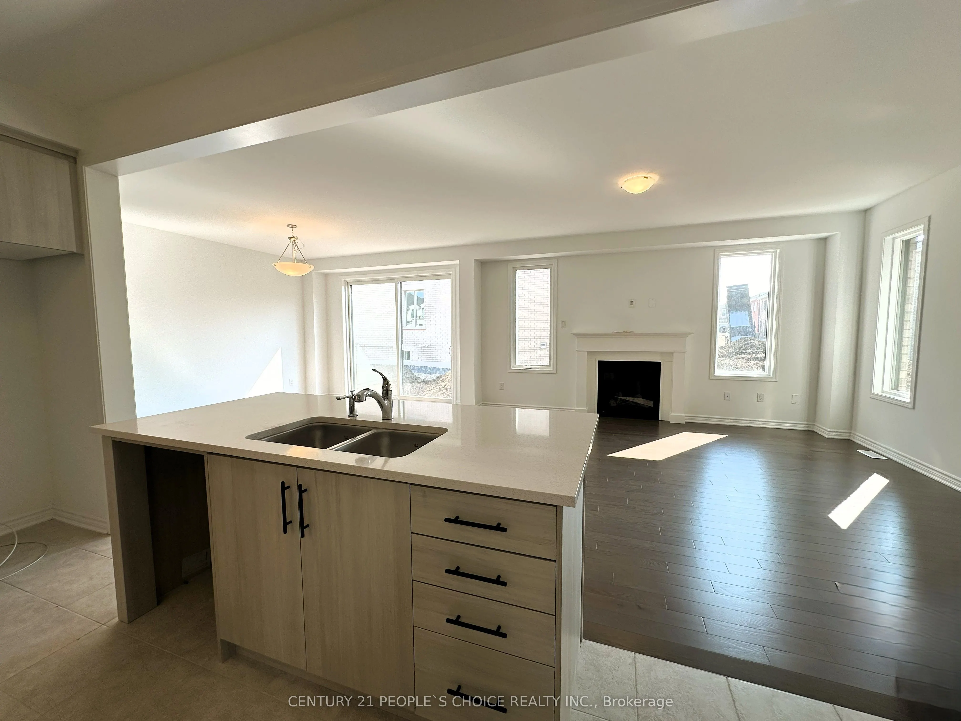 3323 Marchington Square