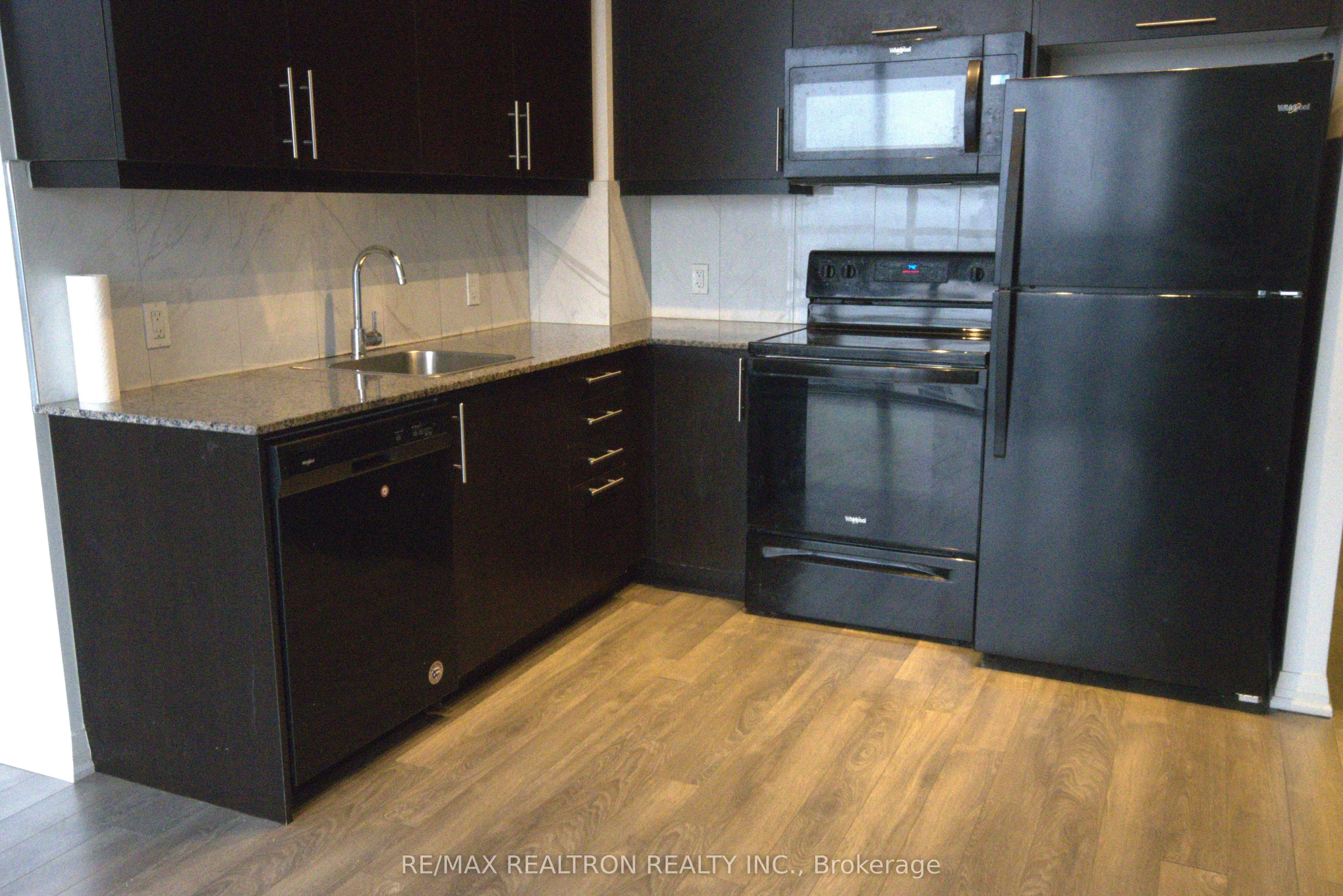 30 Meadowglen Place, #2607