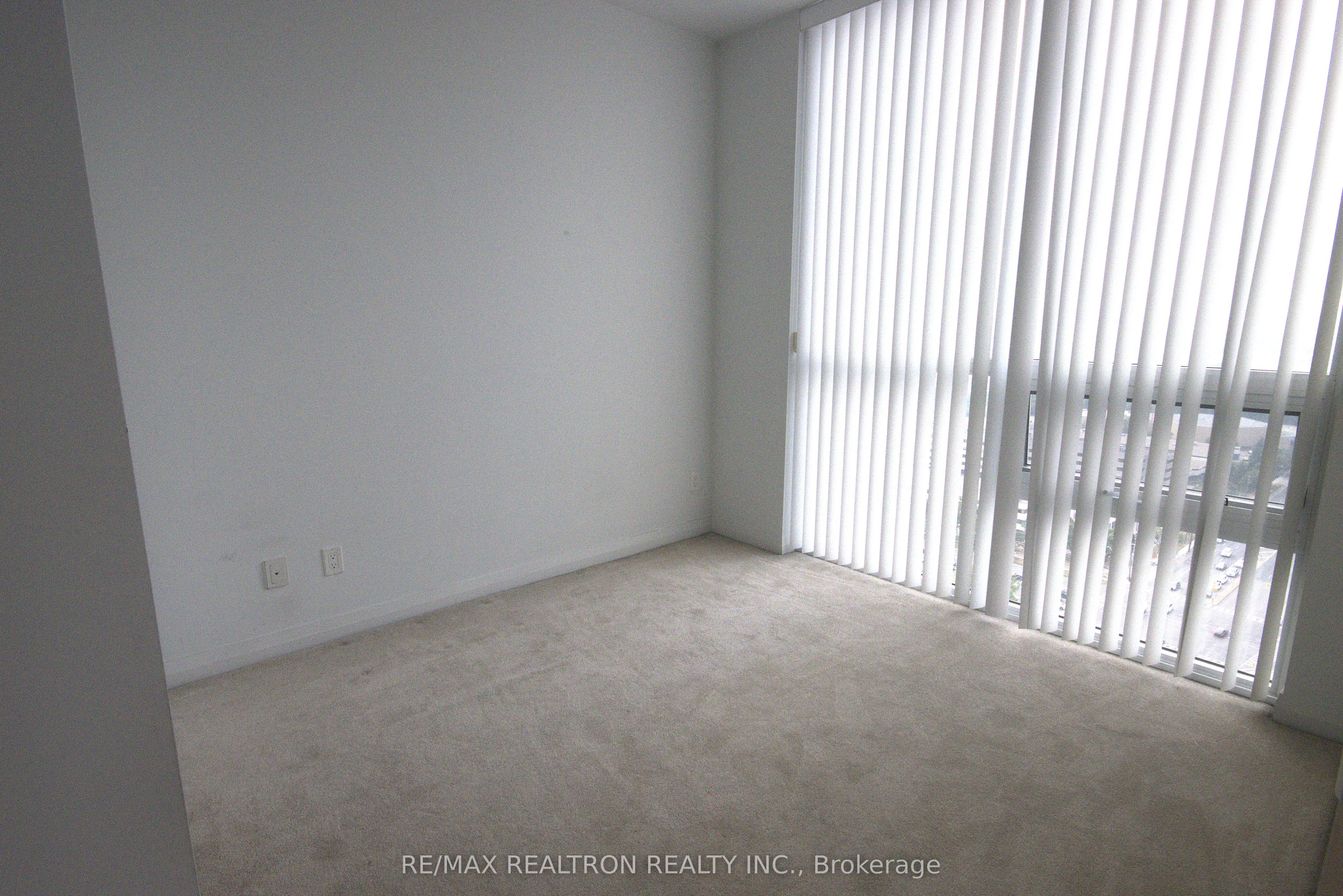 30 Meadowglen Place, #2607