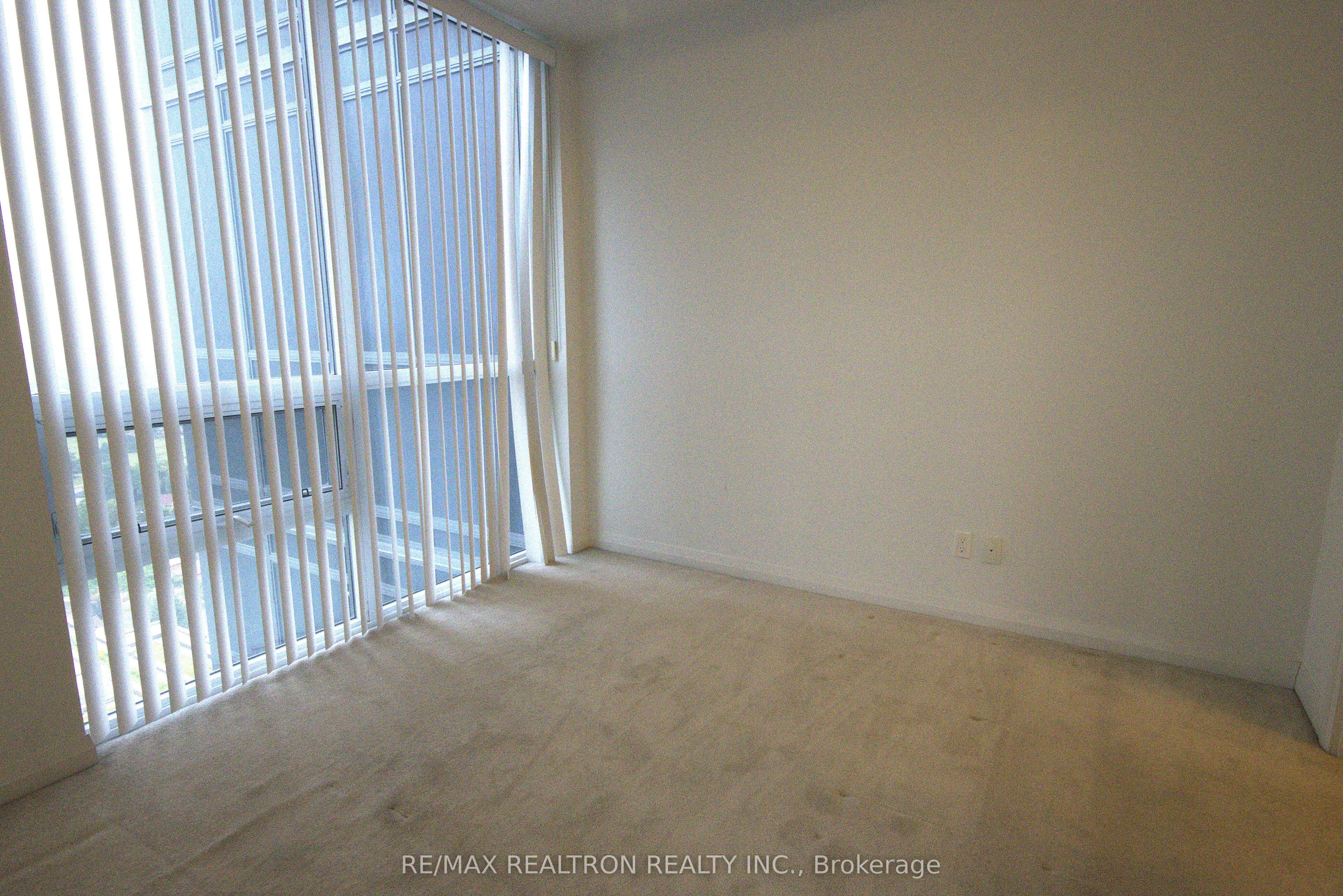 30 Meadowglen Place, #2607