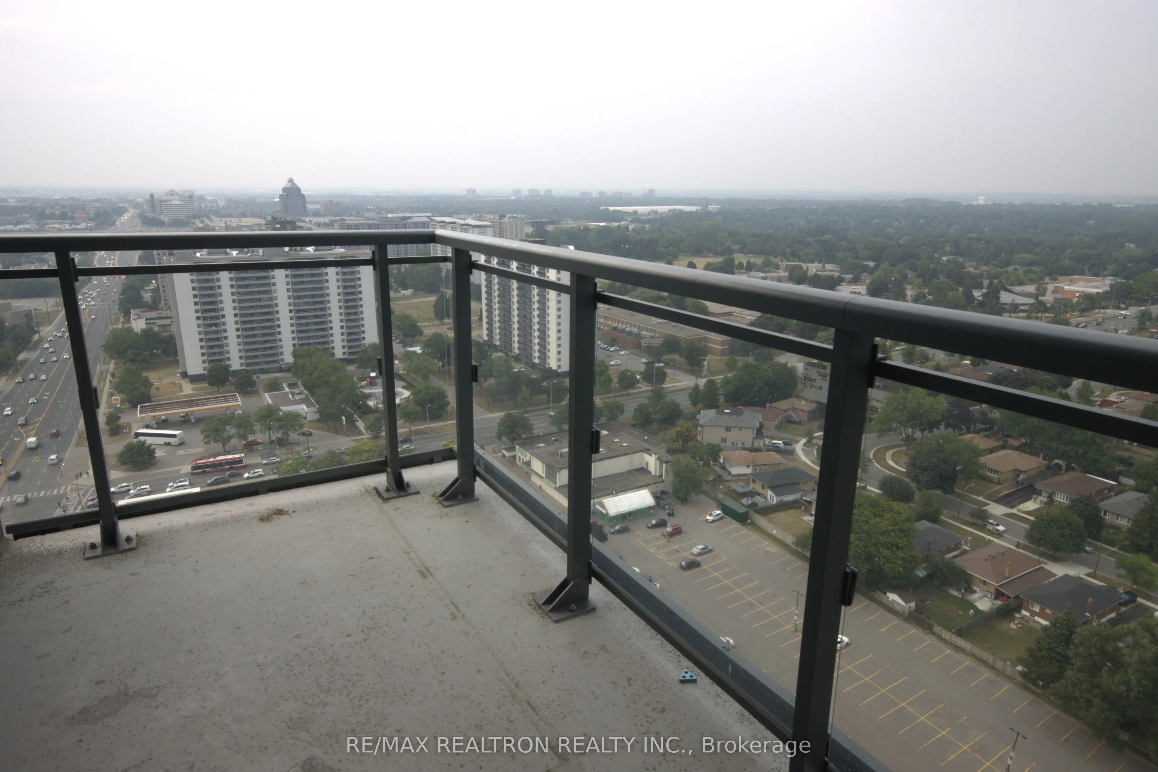 30 Meadowglen Place, #2607