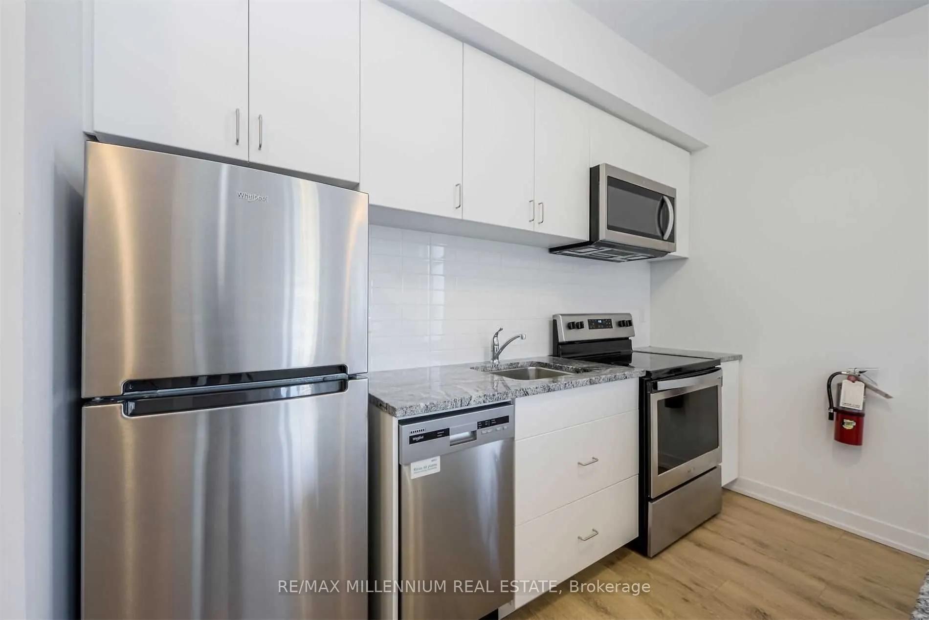 1740 Simcoe Unit 1 Street, #33