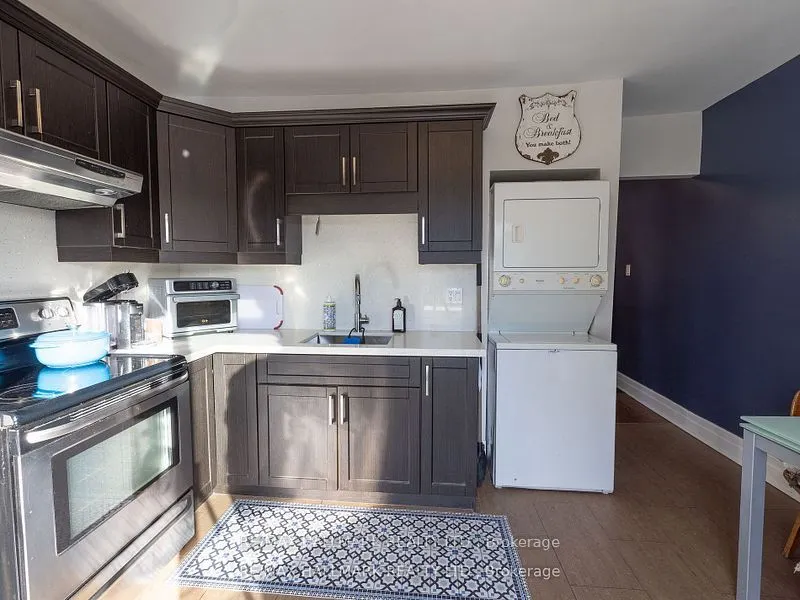 18 Pape Avenue, #upper