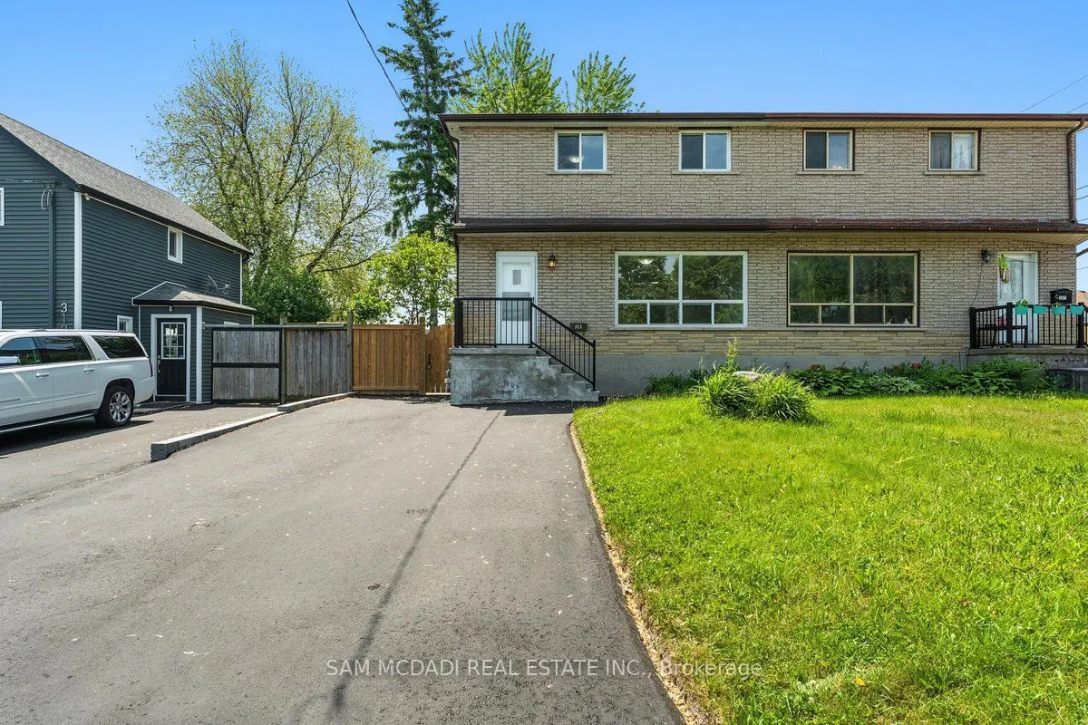 325 Banff Avenue
