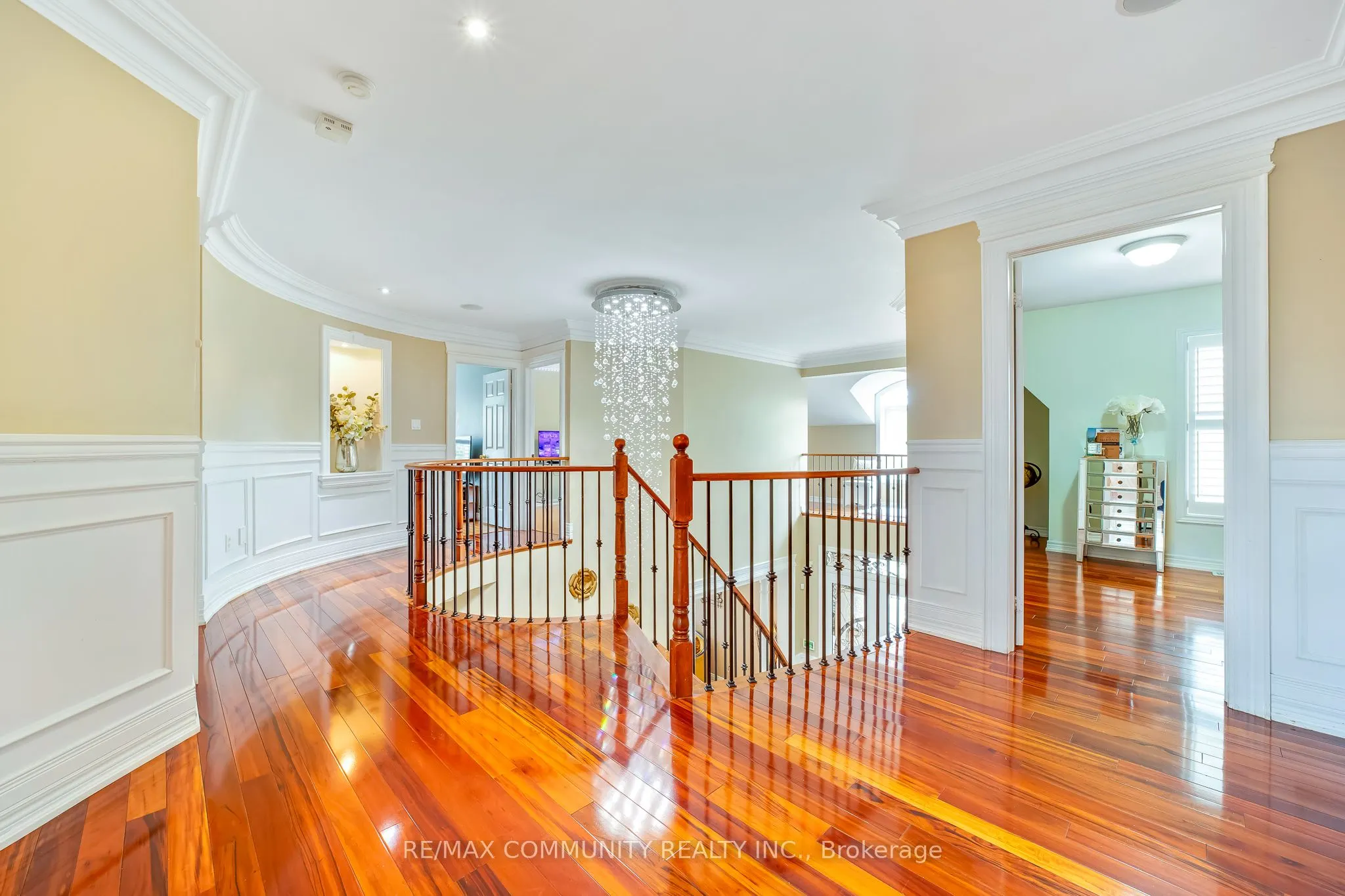 2 Dolby Crescent