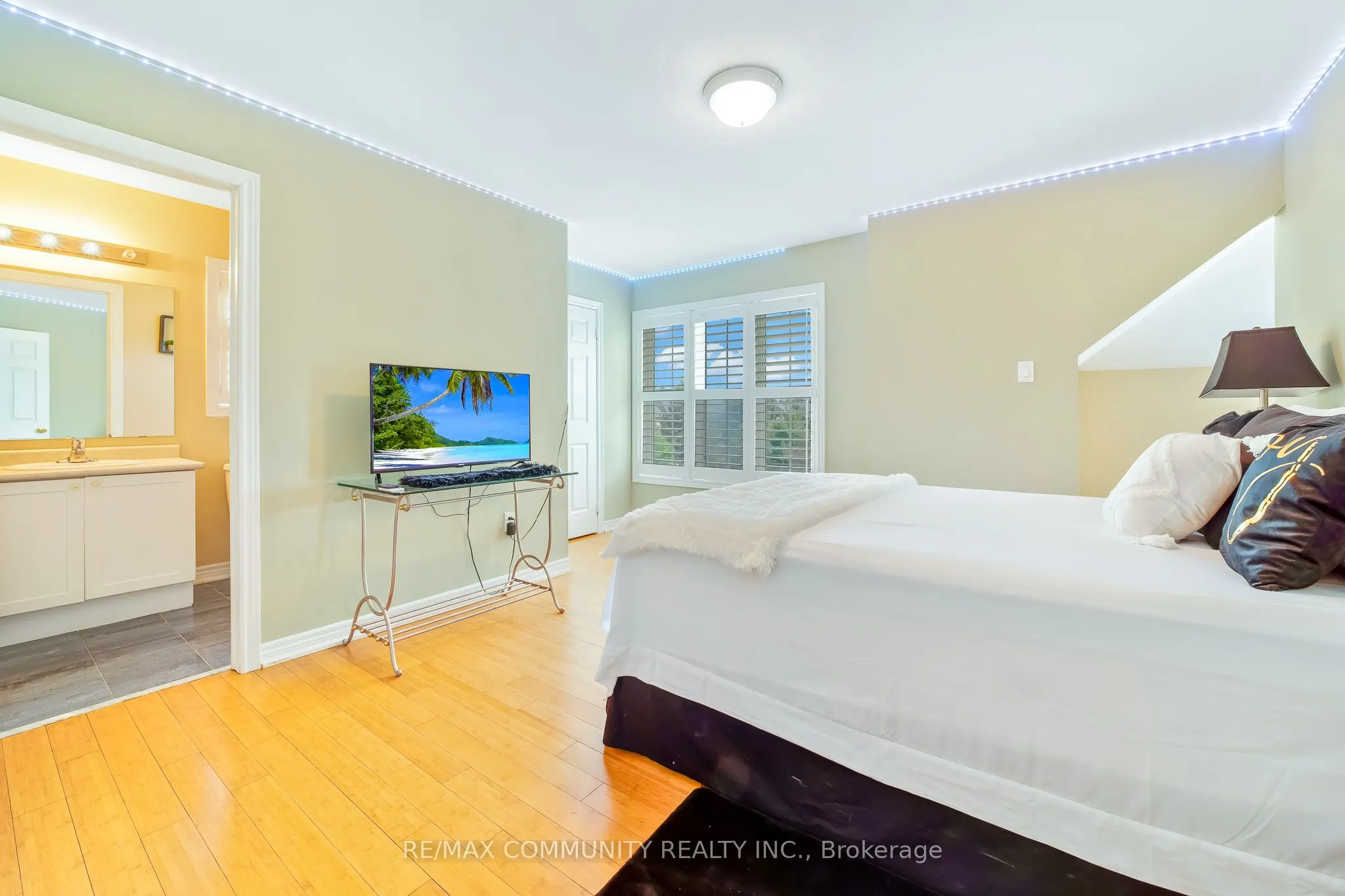 2 Dolby Crescent
