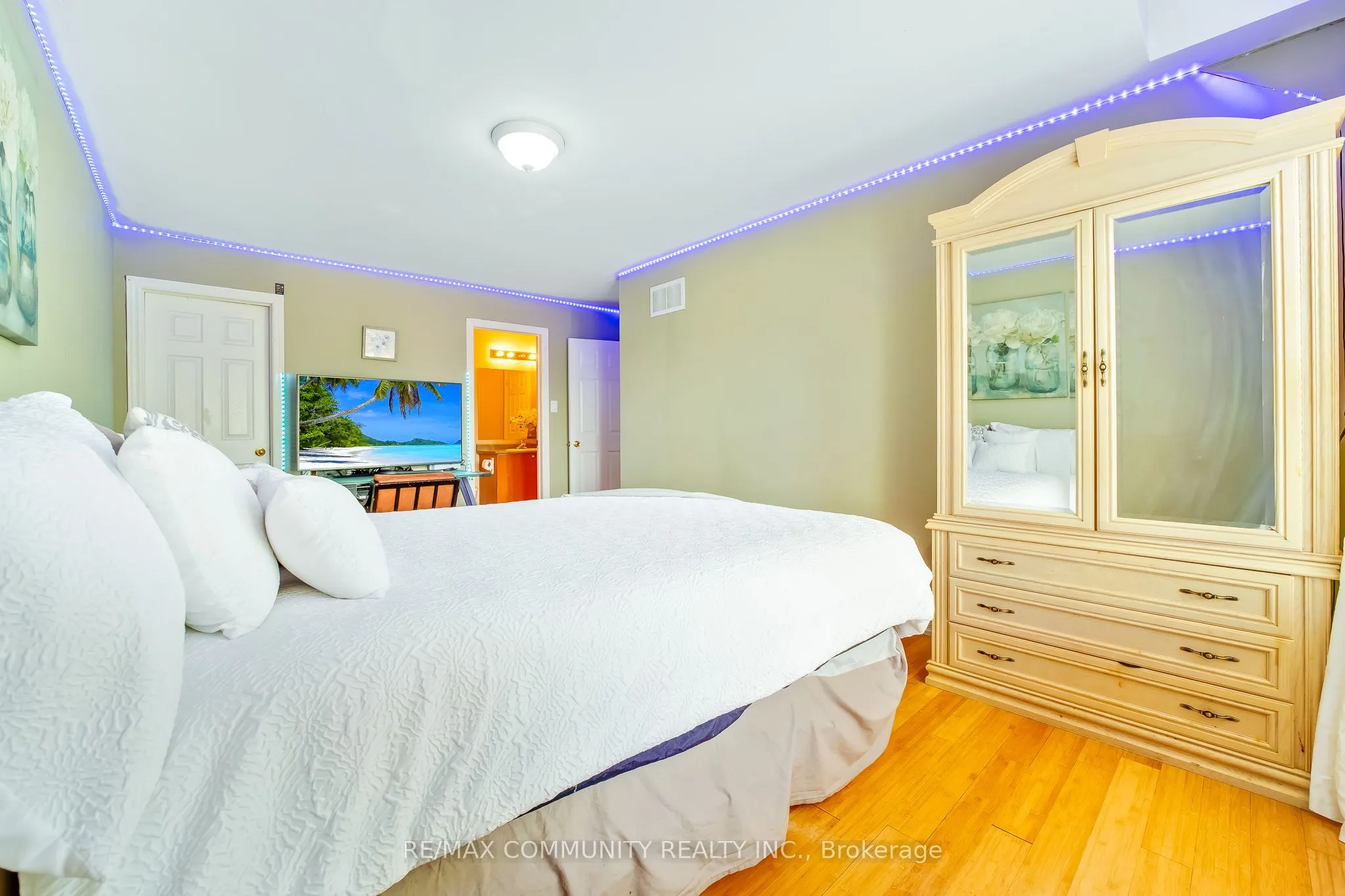 2 Dolby Crescent