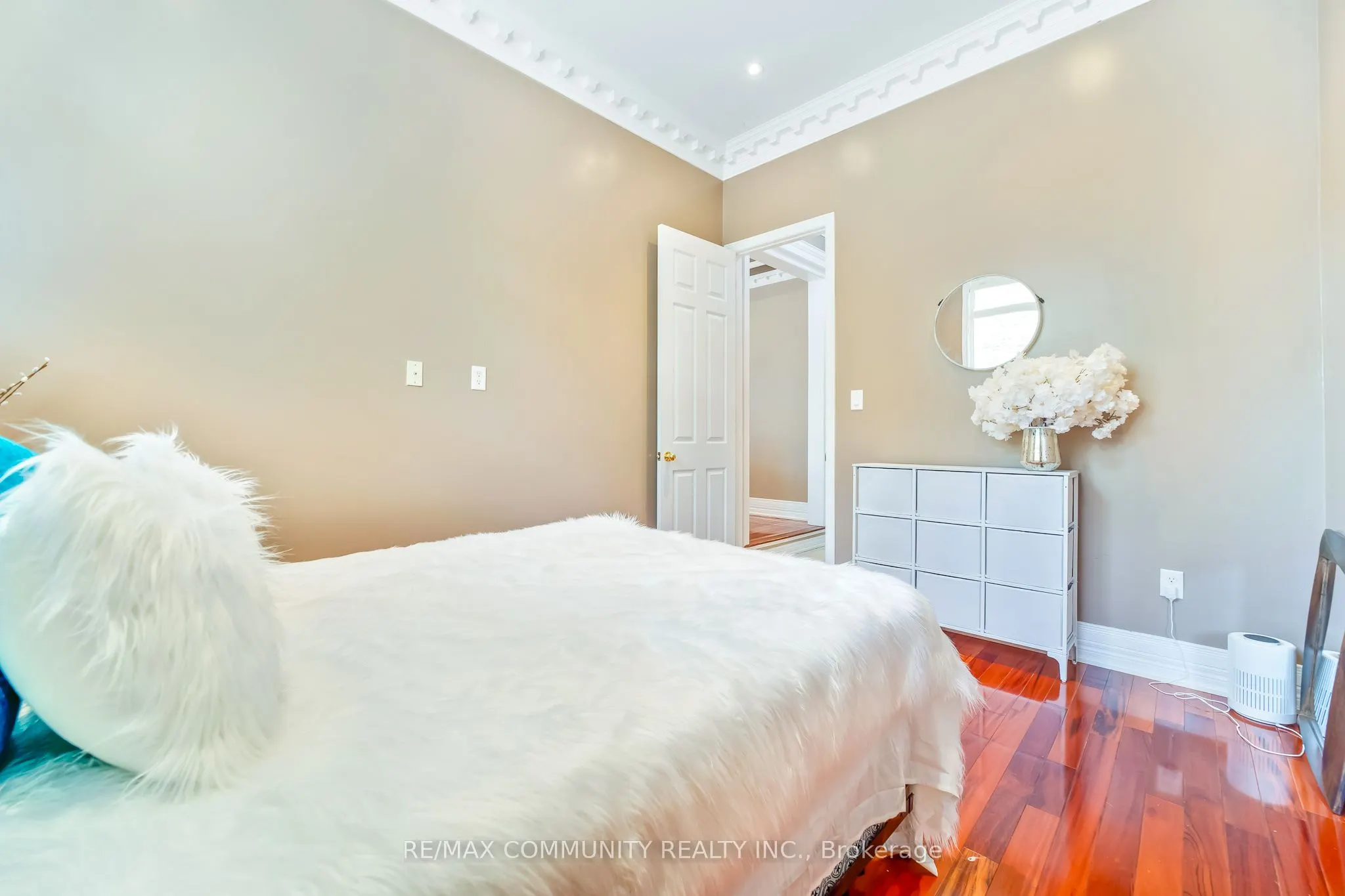 2 Dolby Crescent