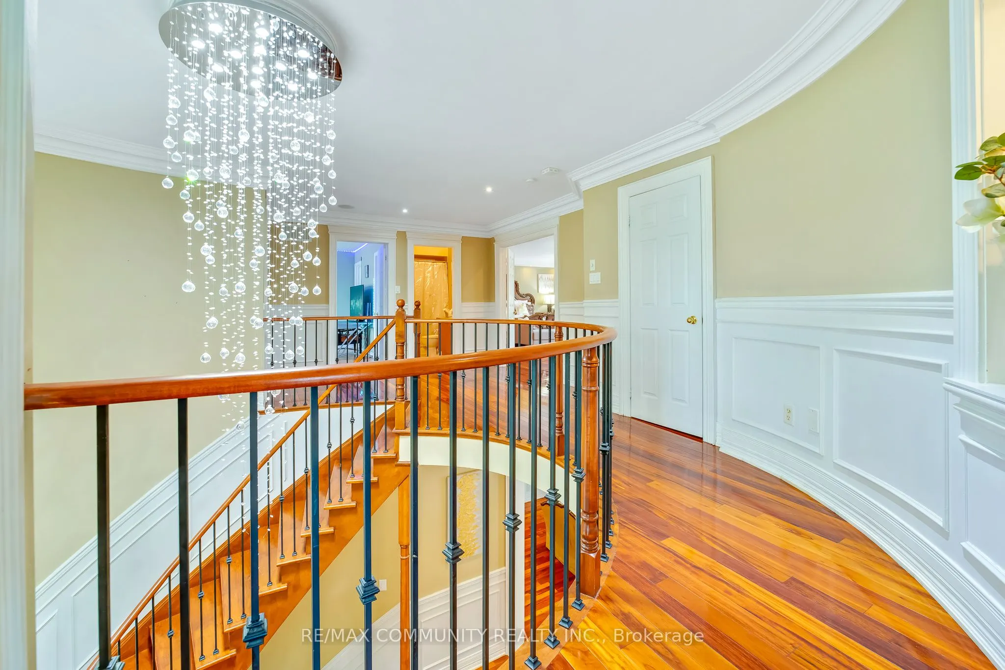 2 Dolby Crescent