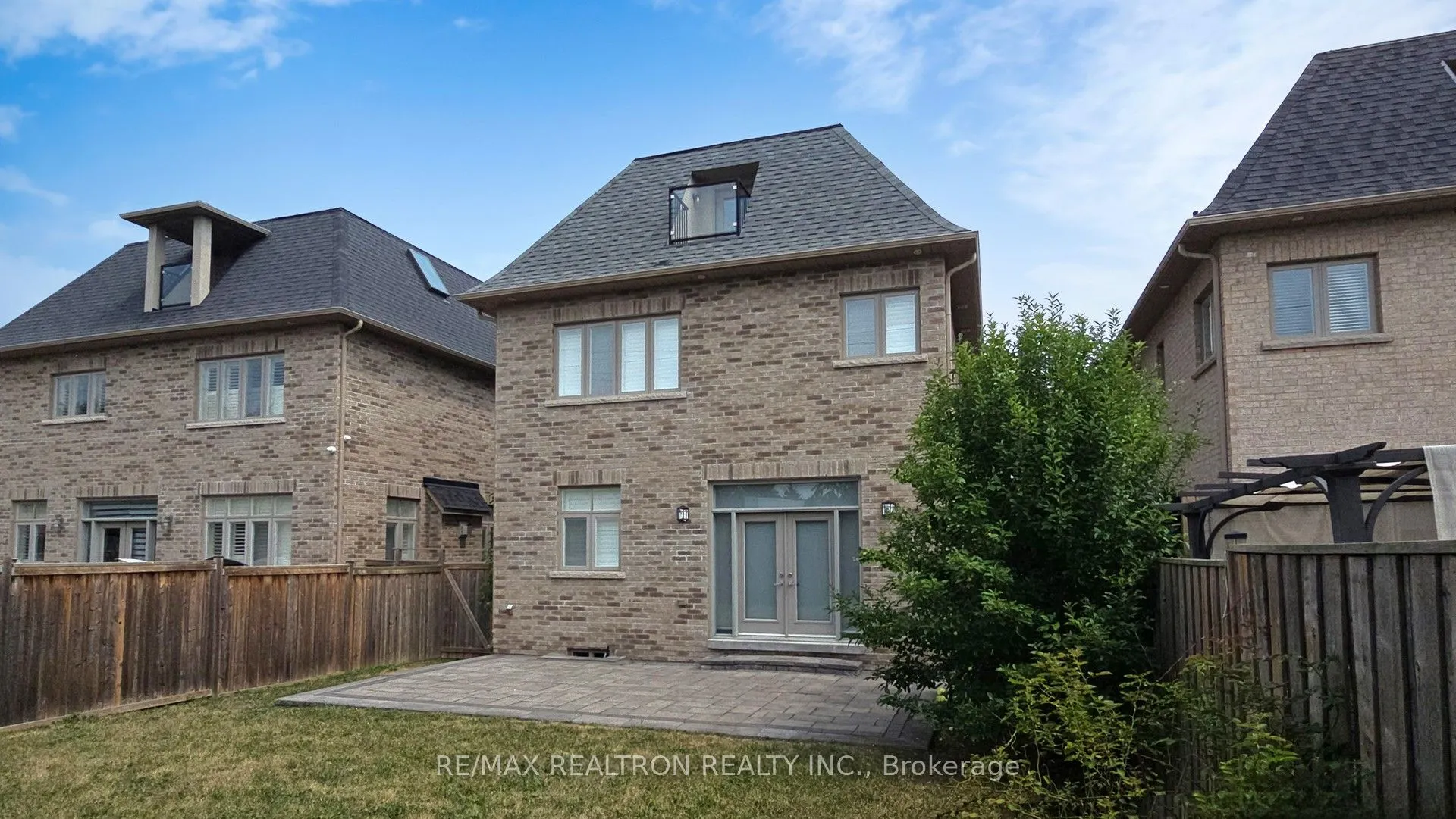 746A Stonepath Circle