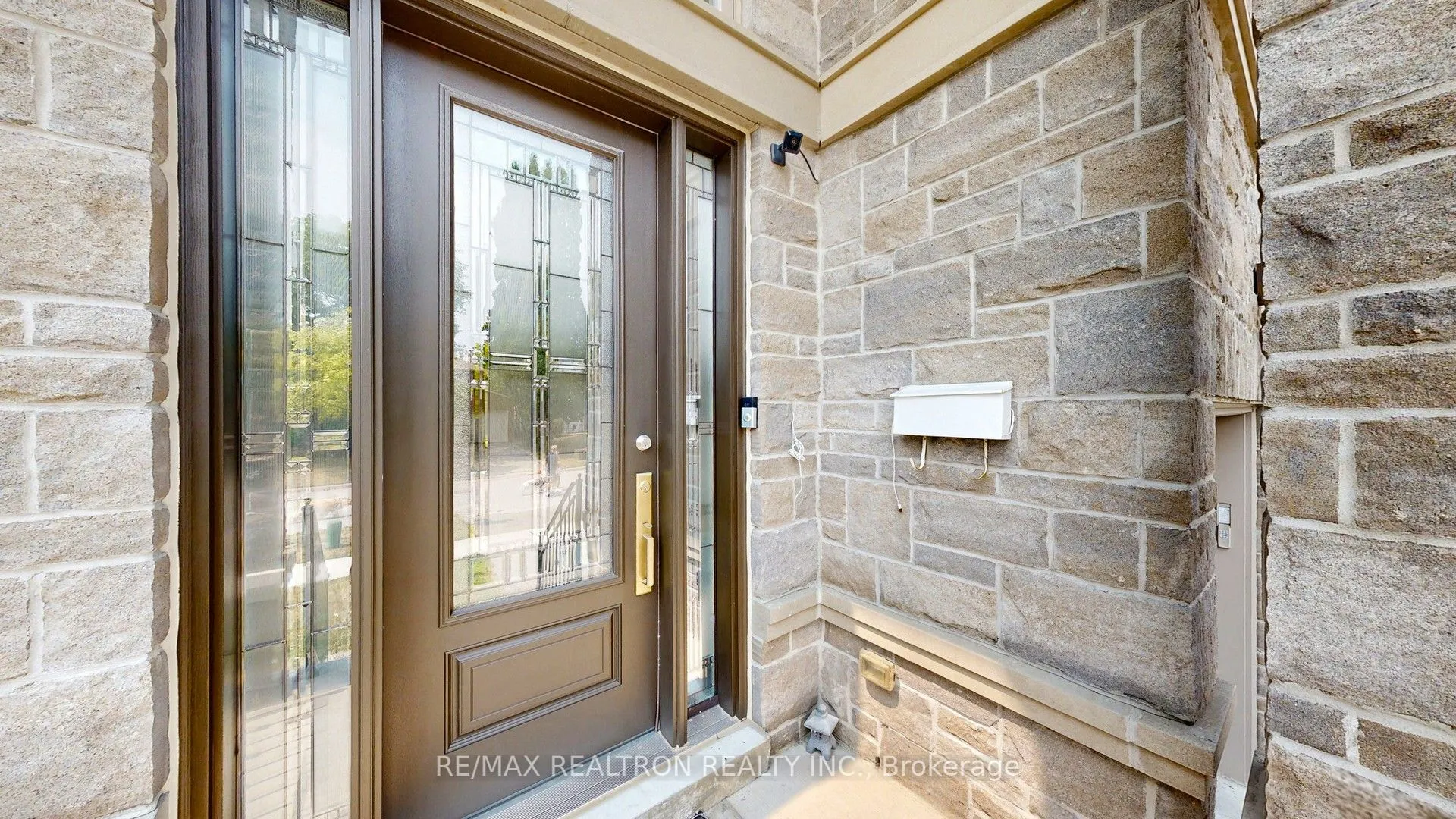 746A Stonepath Circle