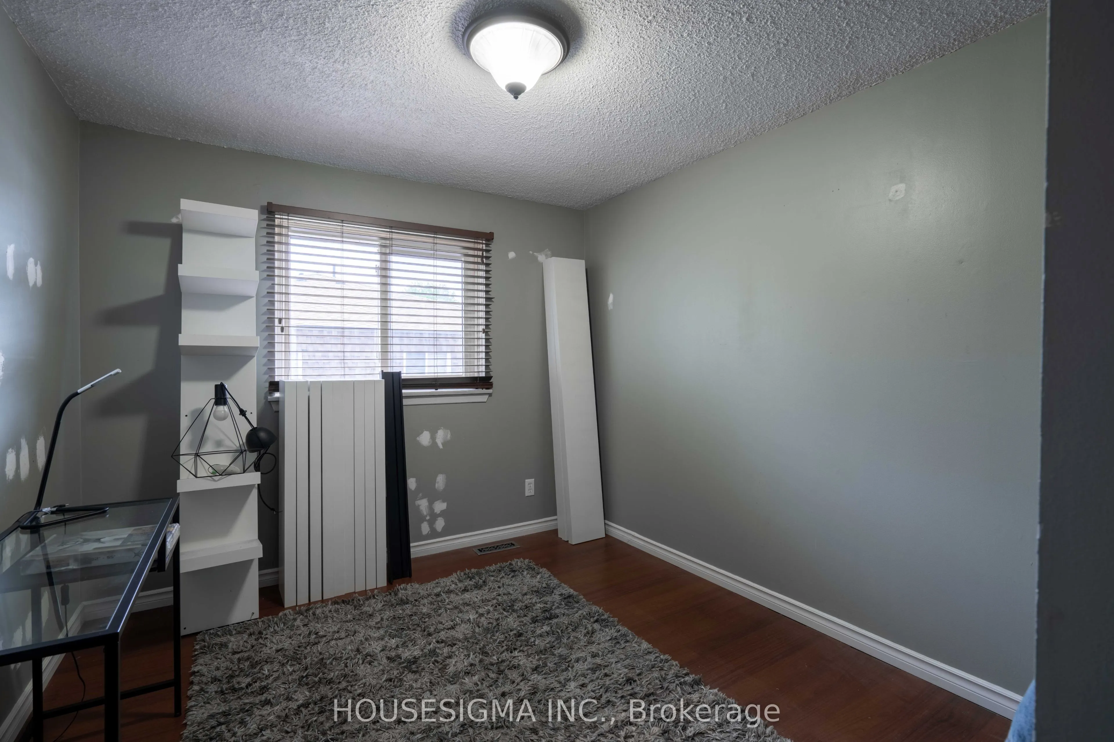 321 Blackthorn Street, #82