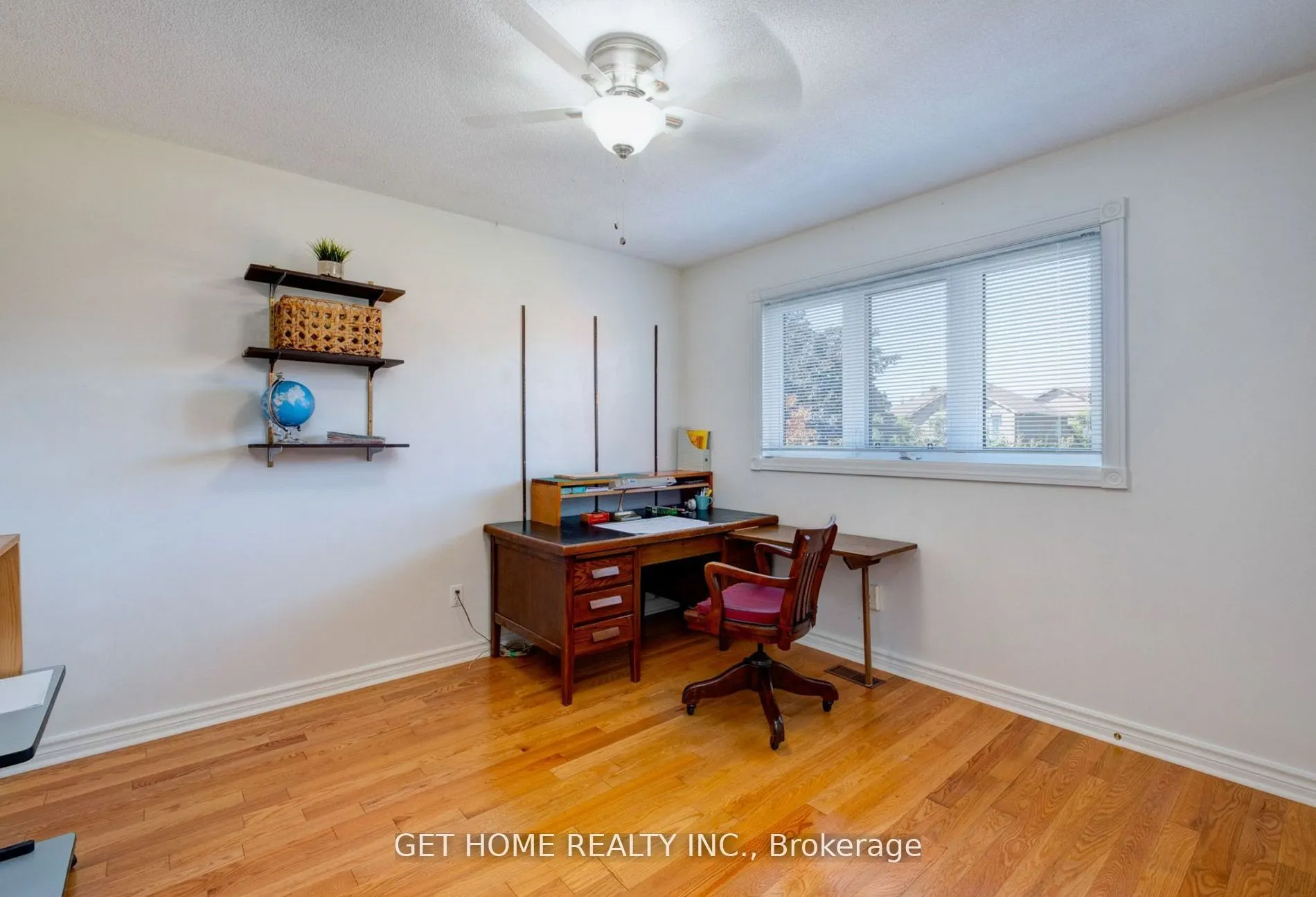 52 Emmet Place