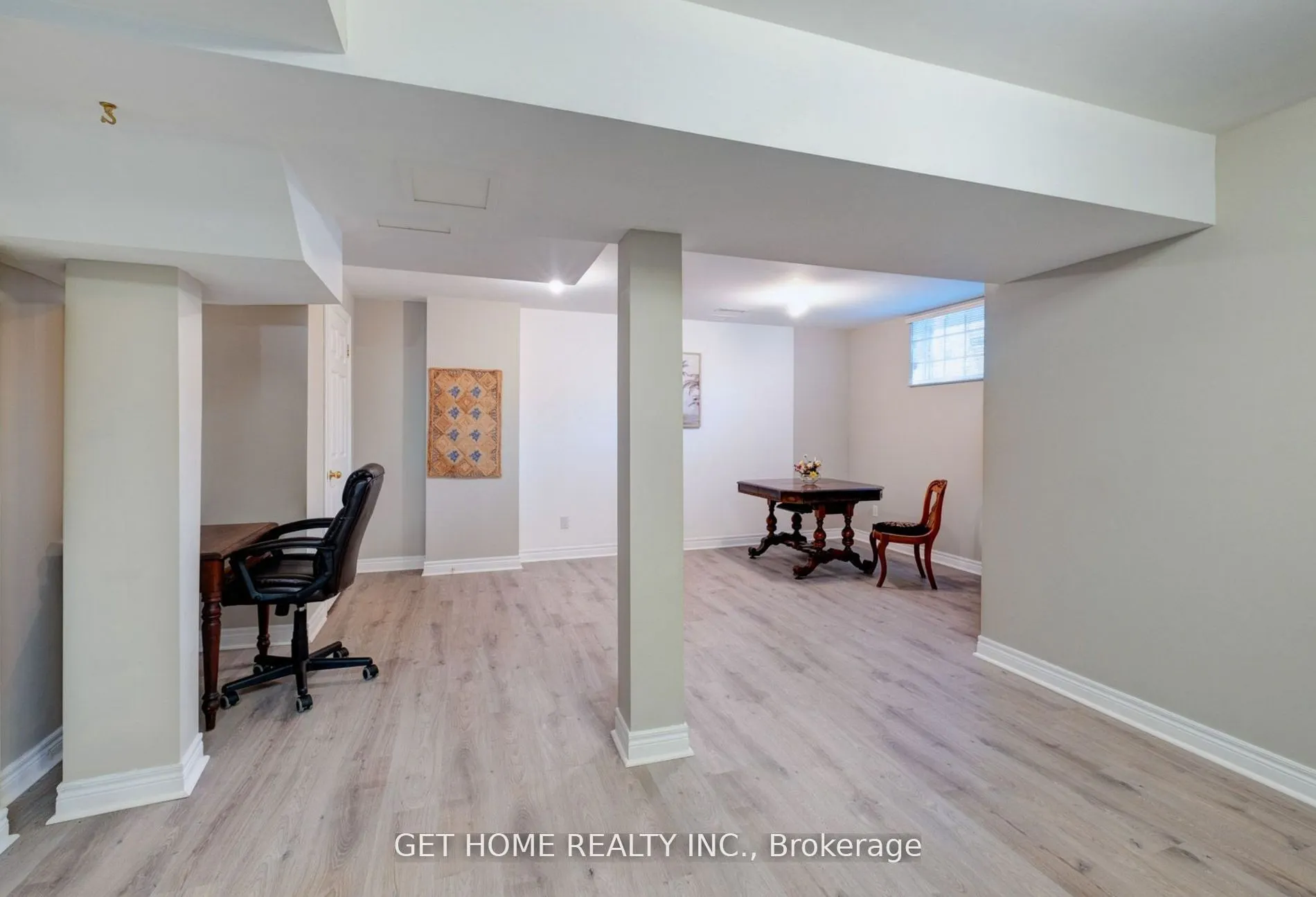 52 Emmet Place