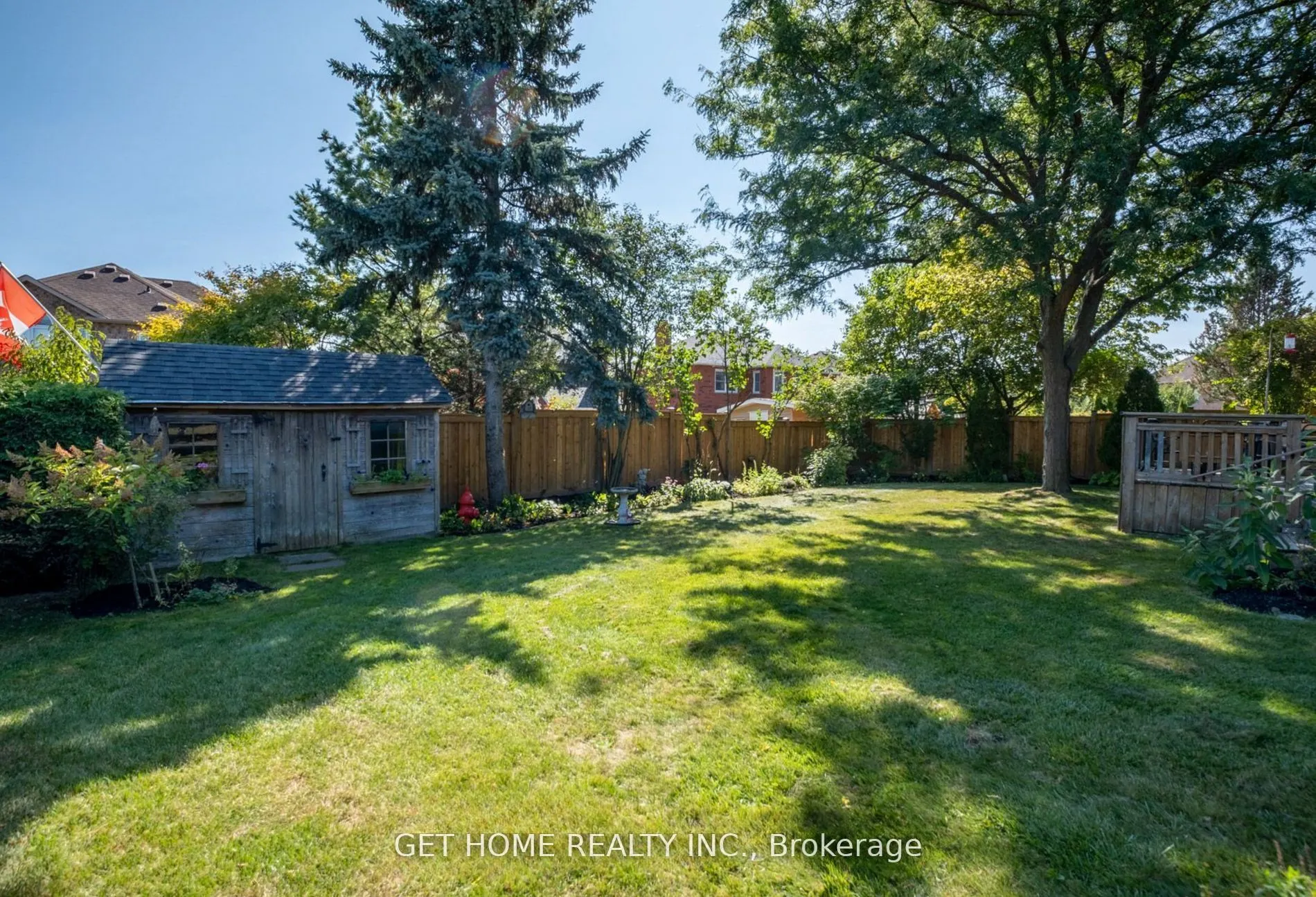 52 Emmet Place
