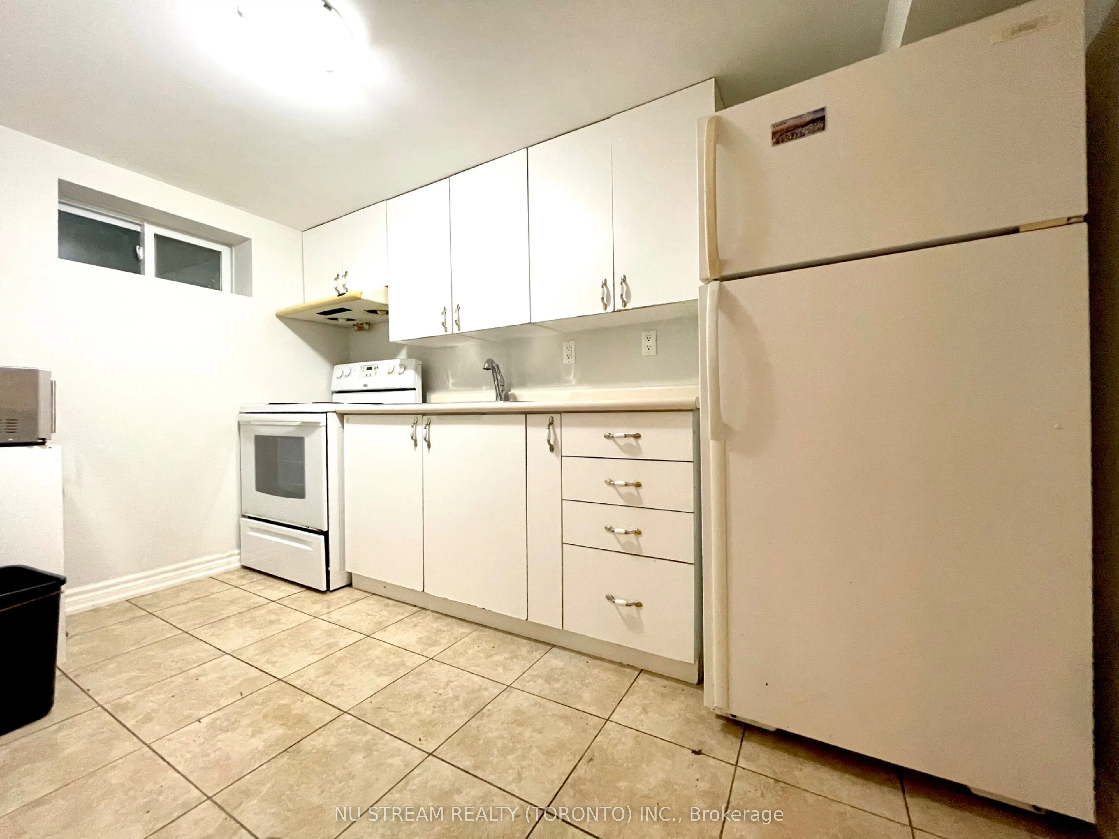 28 Bushcroft Grove, #Bsmt