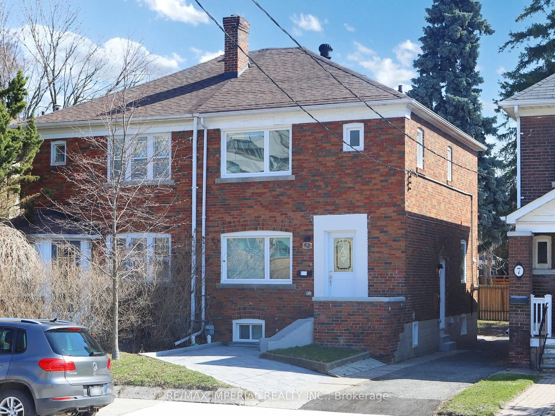 9 Lesmount Avenue