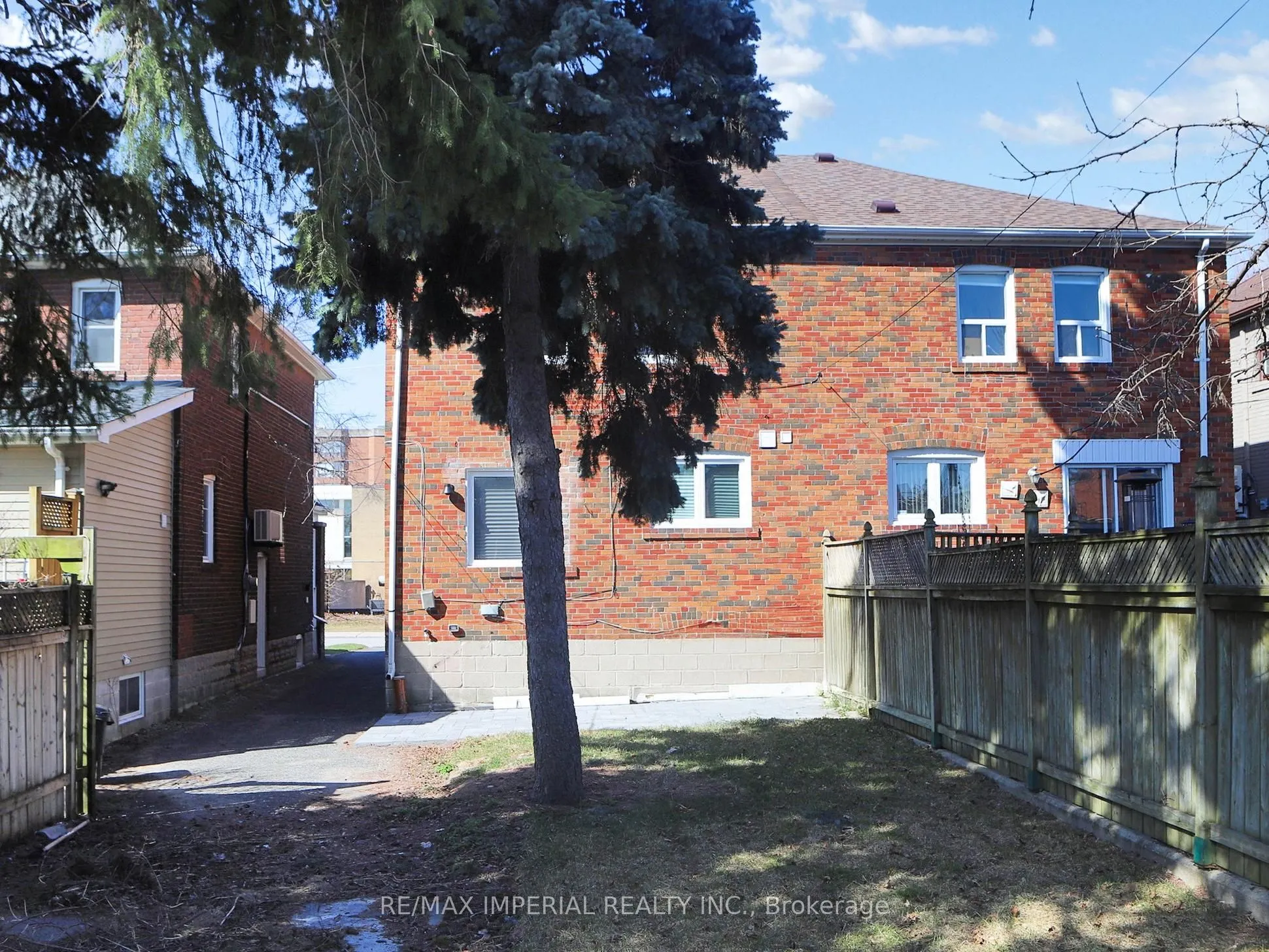 9 Lesmount Avenue