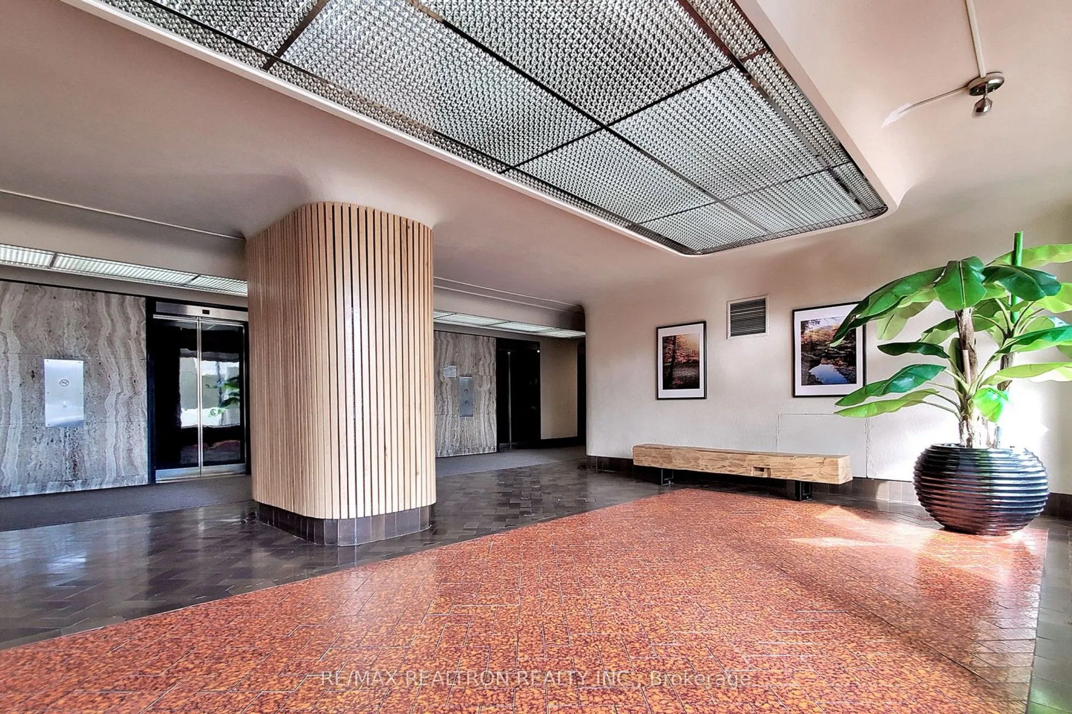 1 Massey Square, #1506