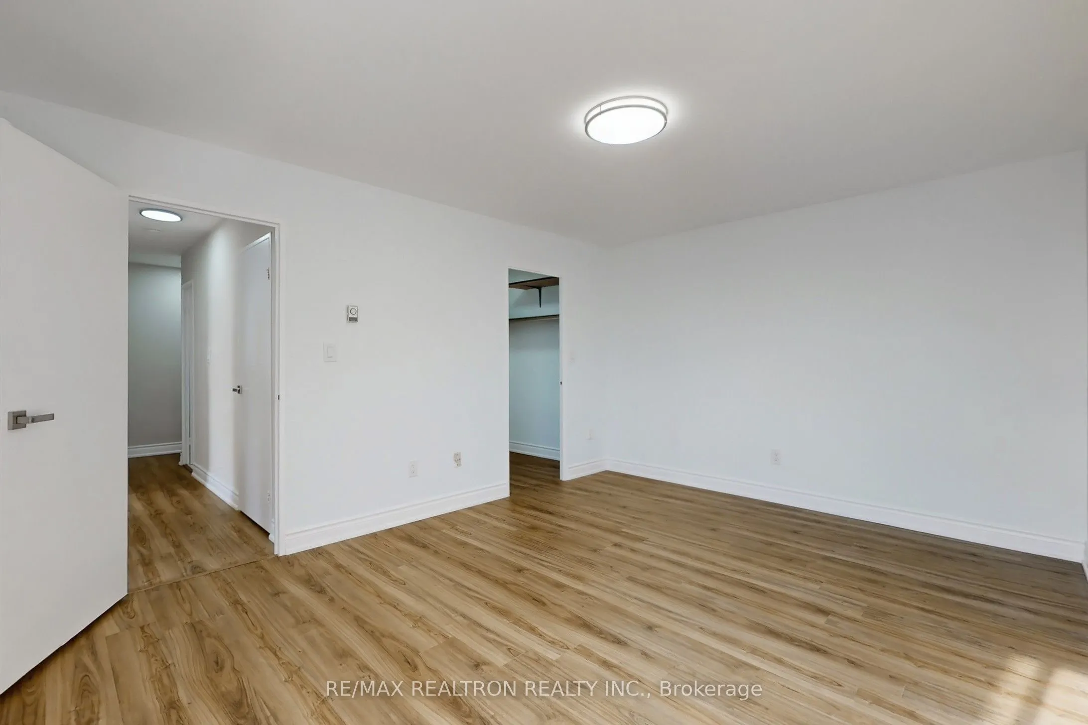 1 Massey Square, #1506
