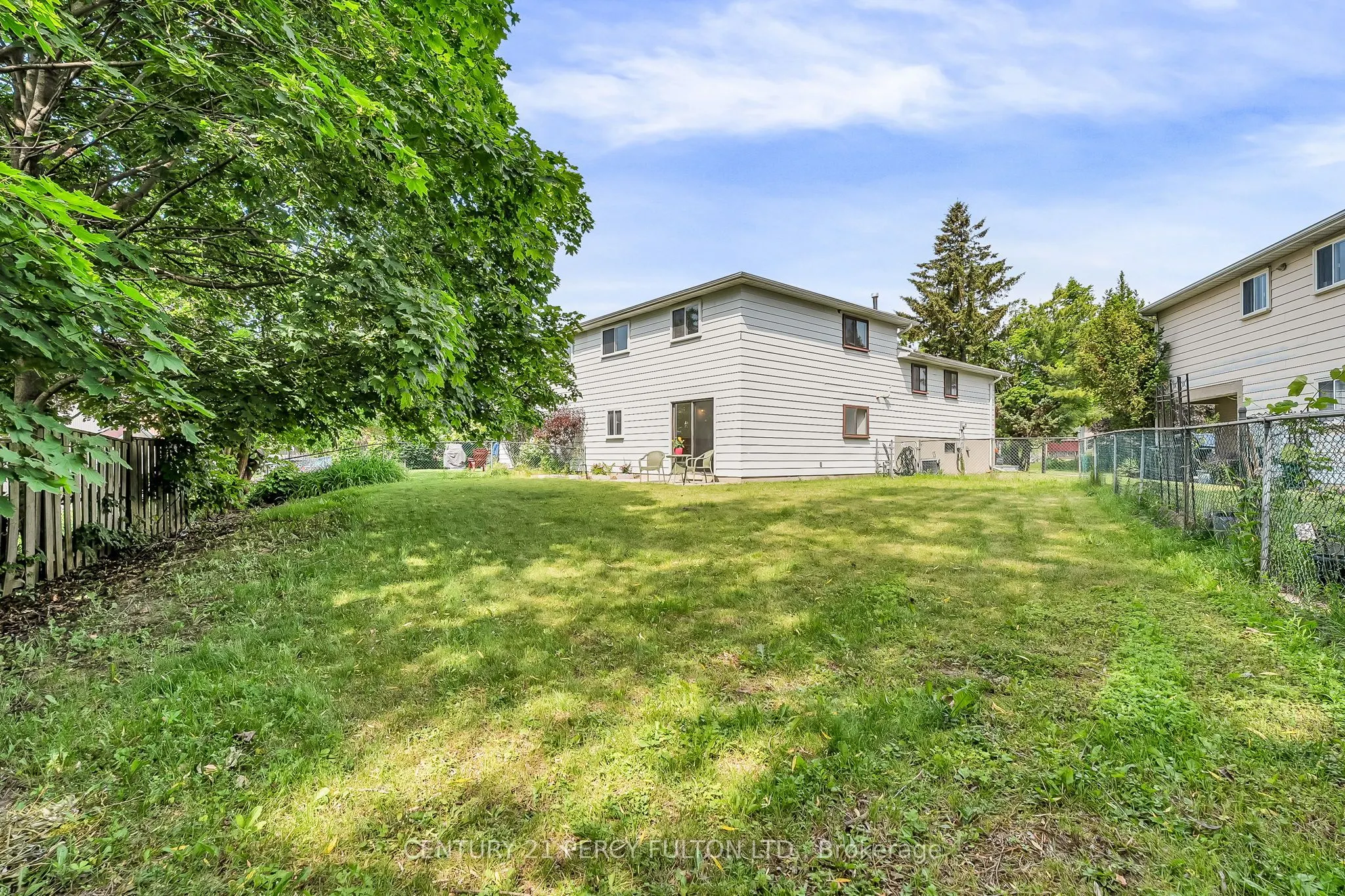 33 Pettibone Square