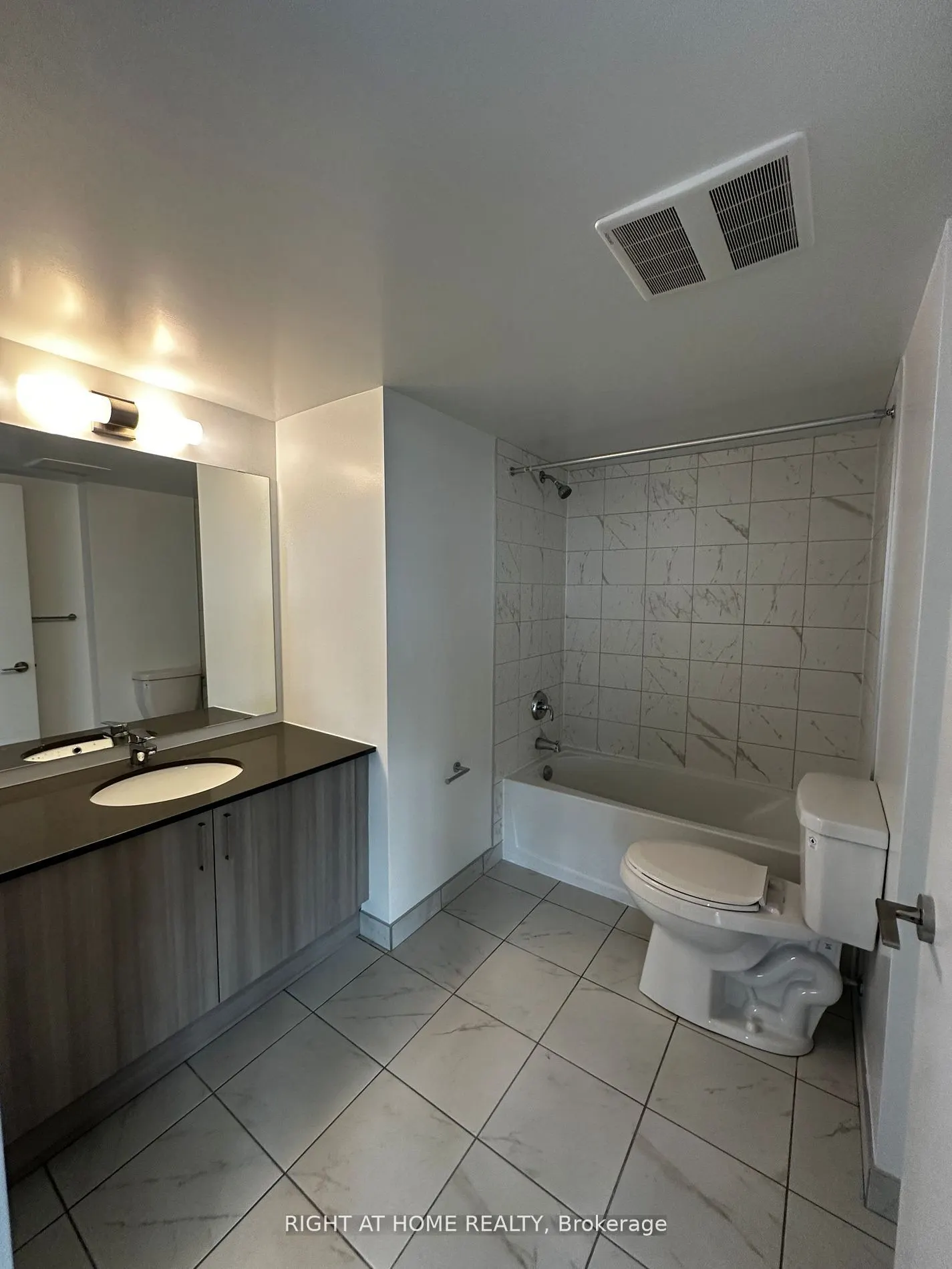 1435 Celebration Drive, #902
