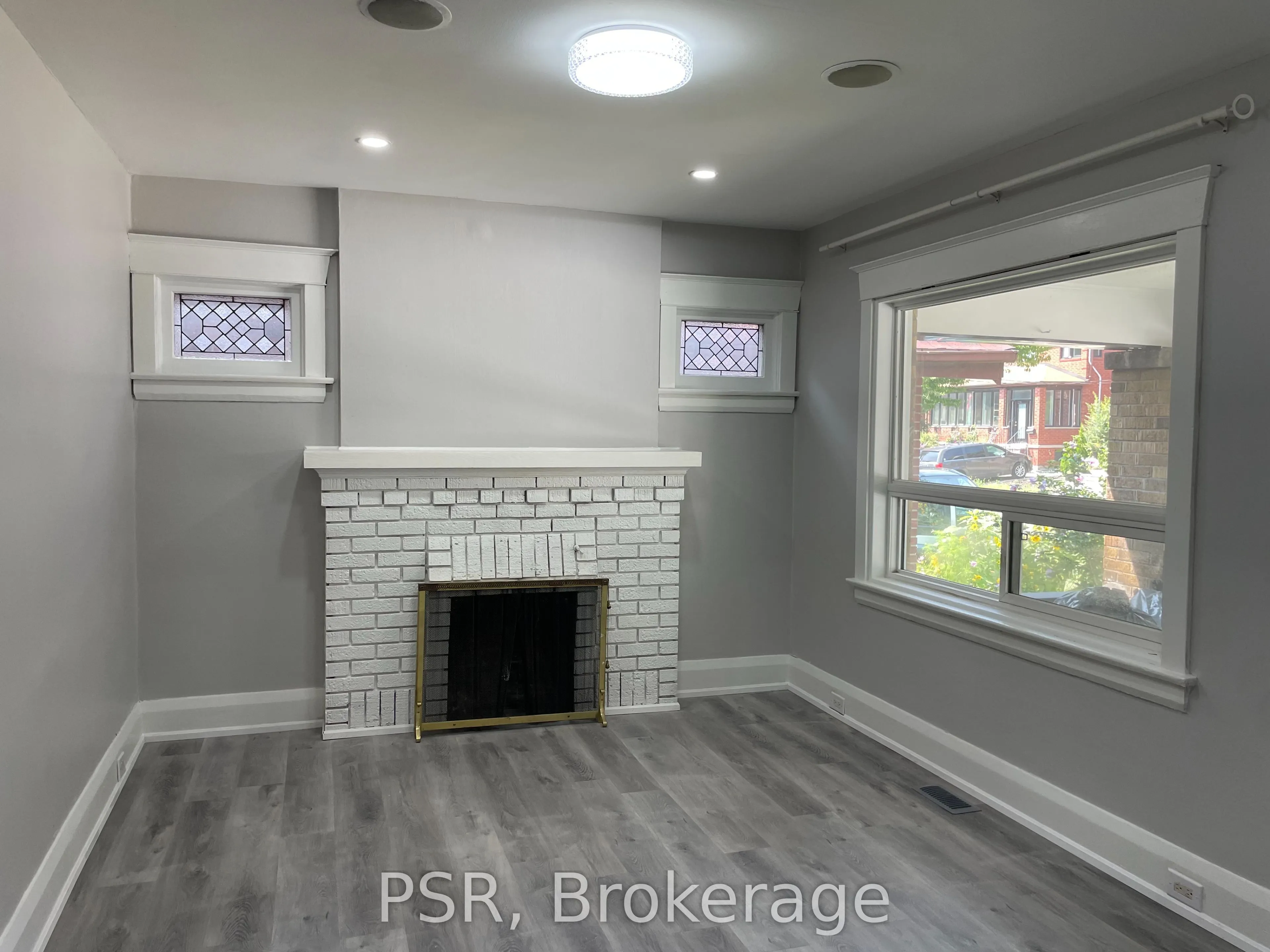 377 Strathmore Boulevard, #Room 1