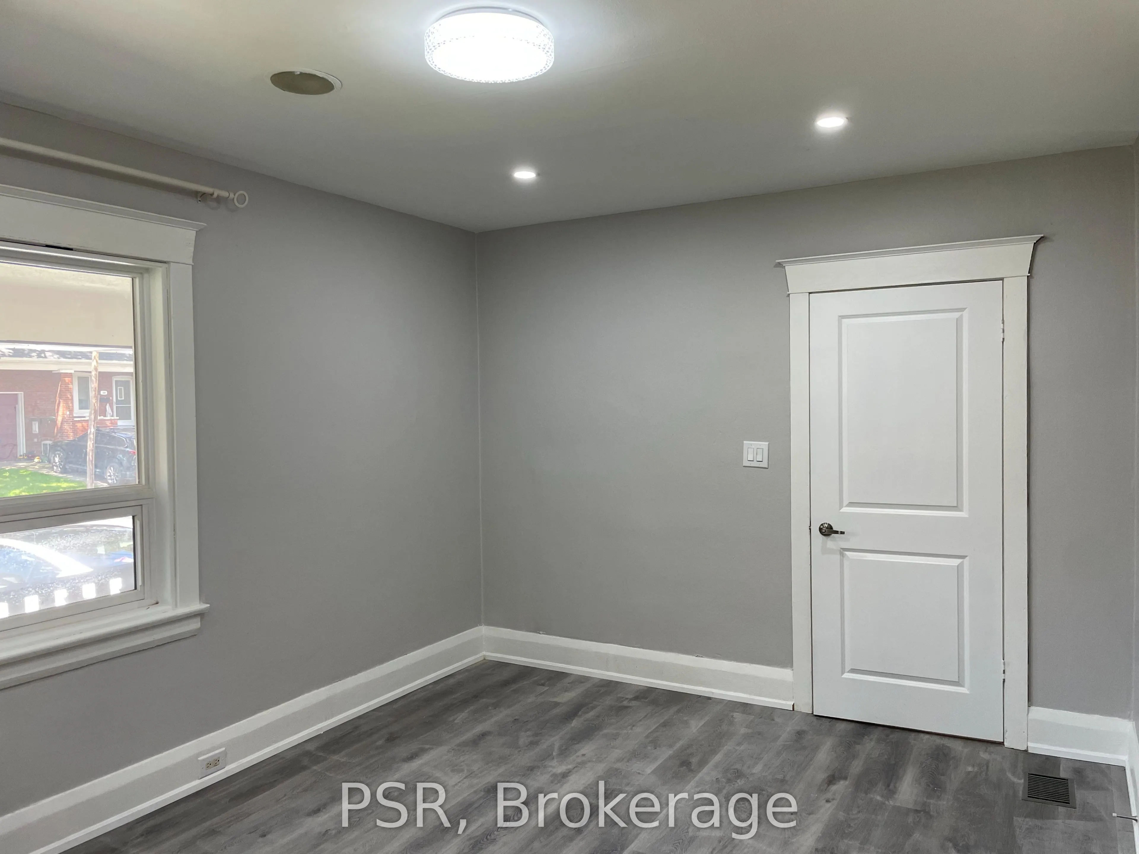 377 Strathmore Boulevard, #Room 1