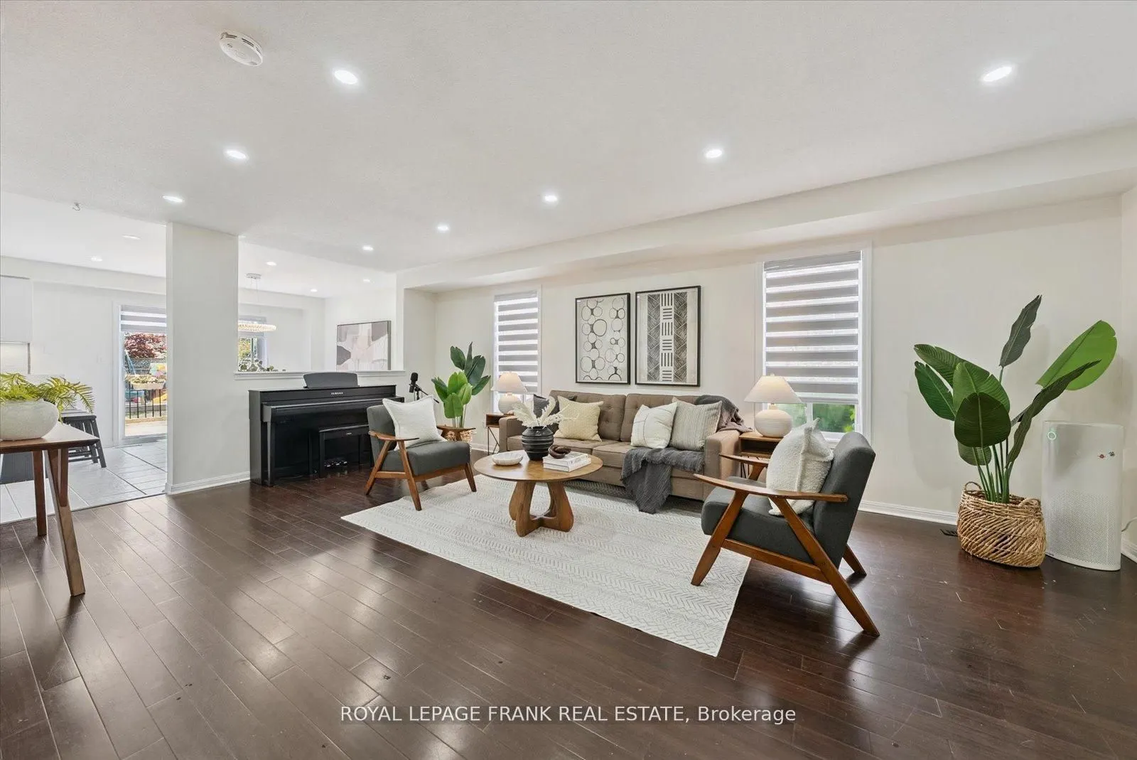 20 Regatta Crescent