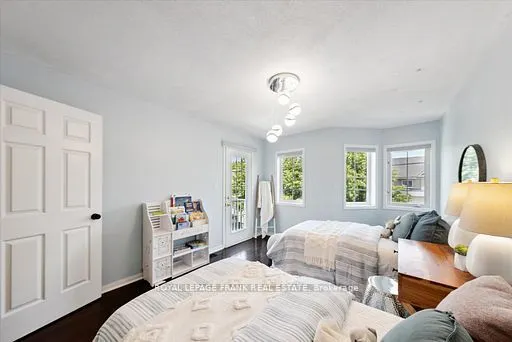 20 Regatta Crescent