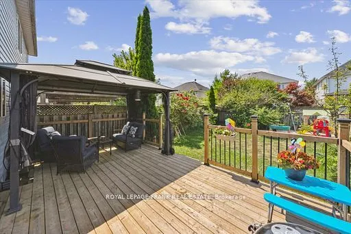 20 Regatta Crescent