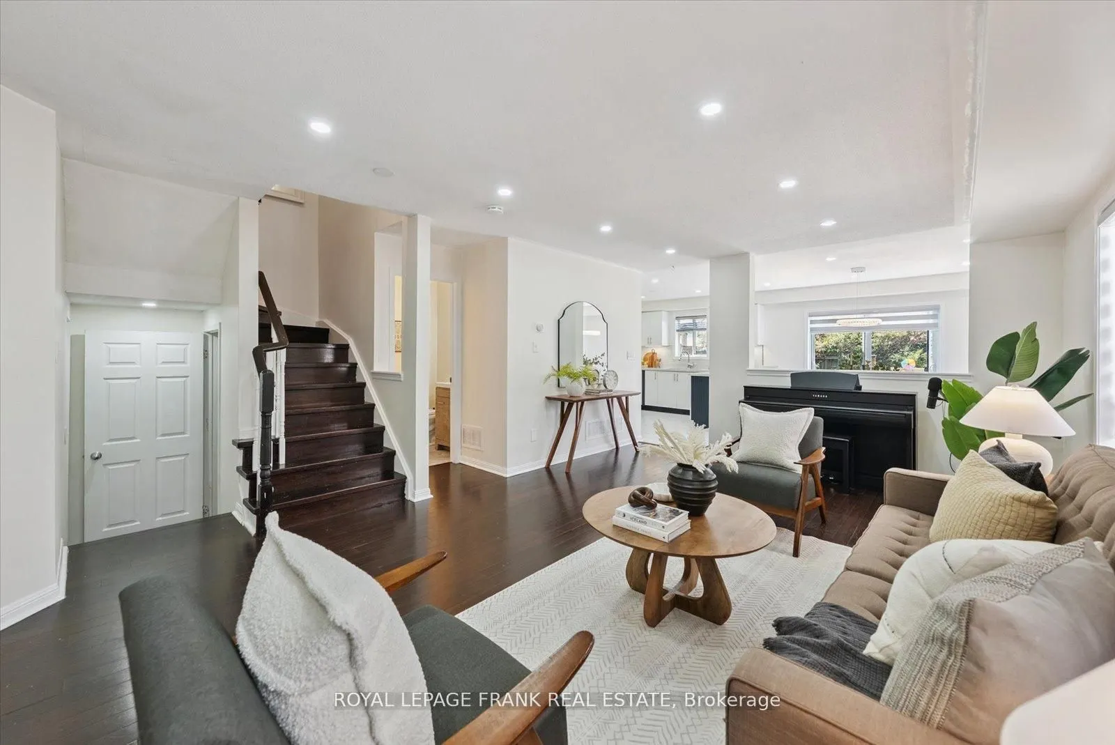 20 Regatta Crescent