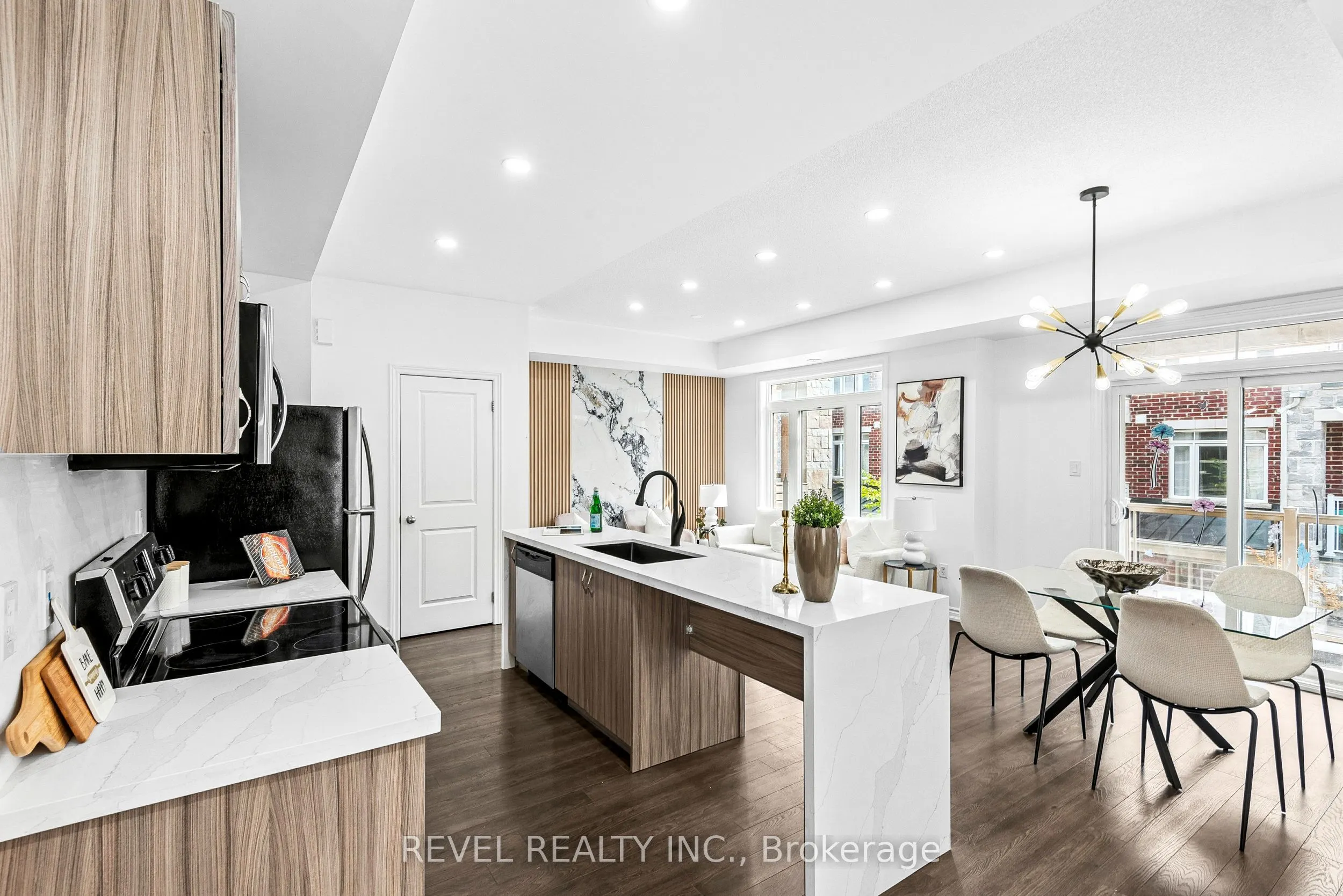 2621 Garrison Crossing, #222