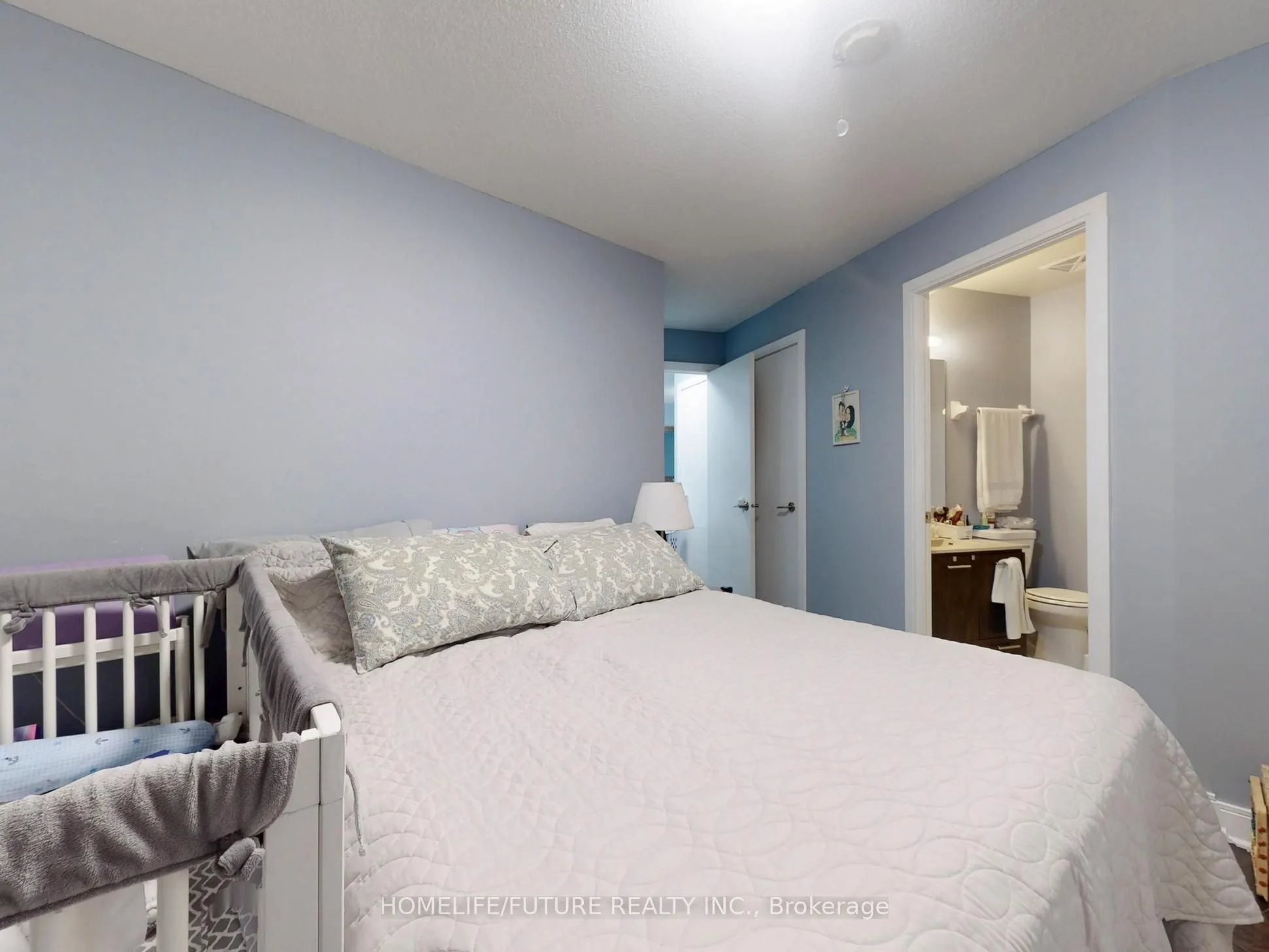 135 Village Green Square, #219