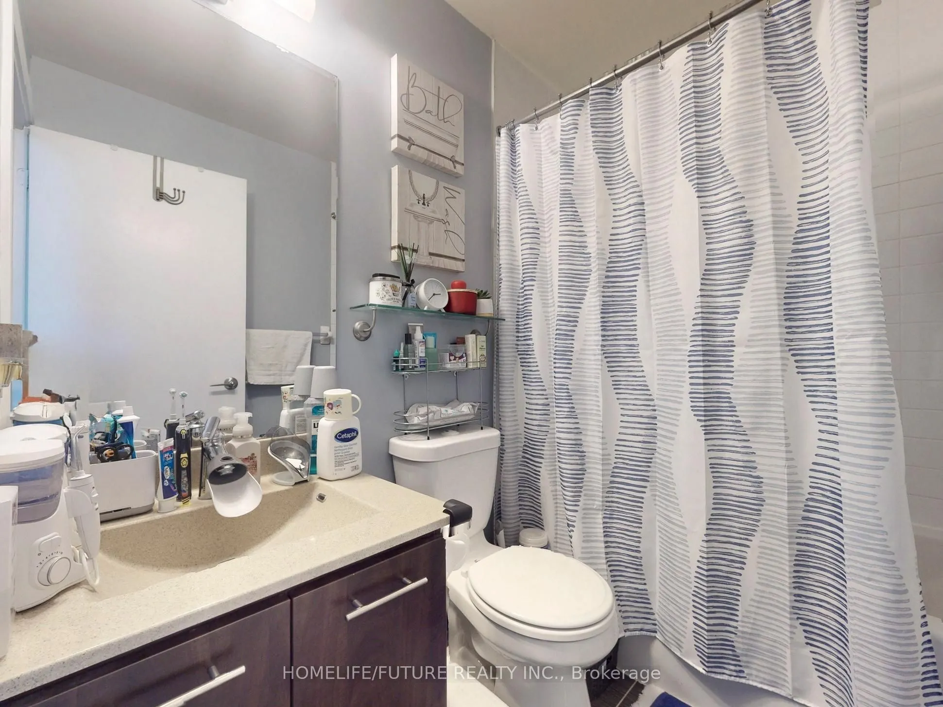 135 Village Green Square, #219