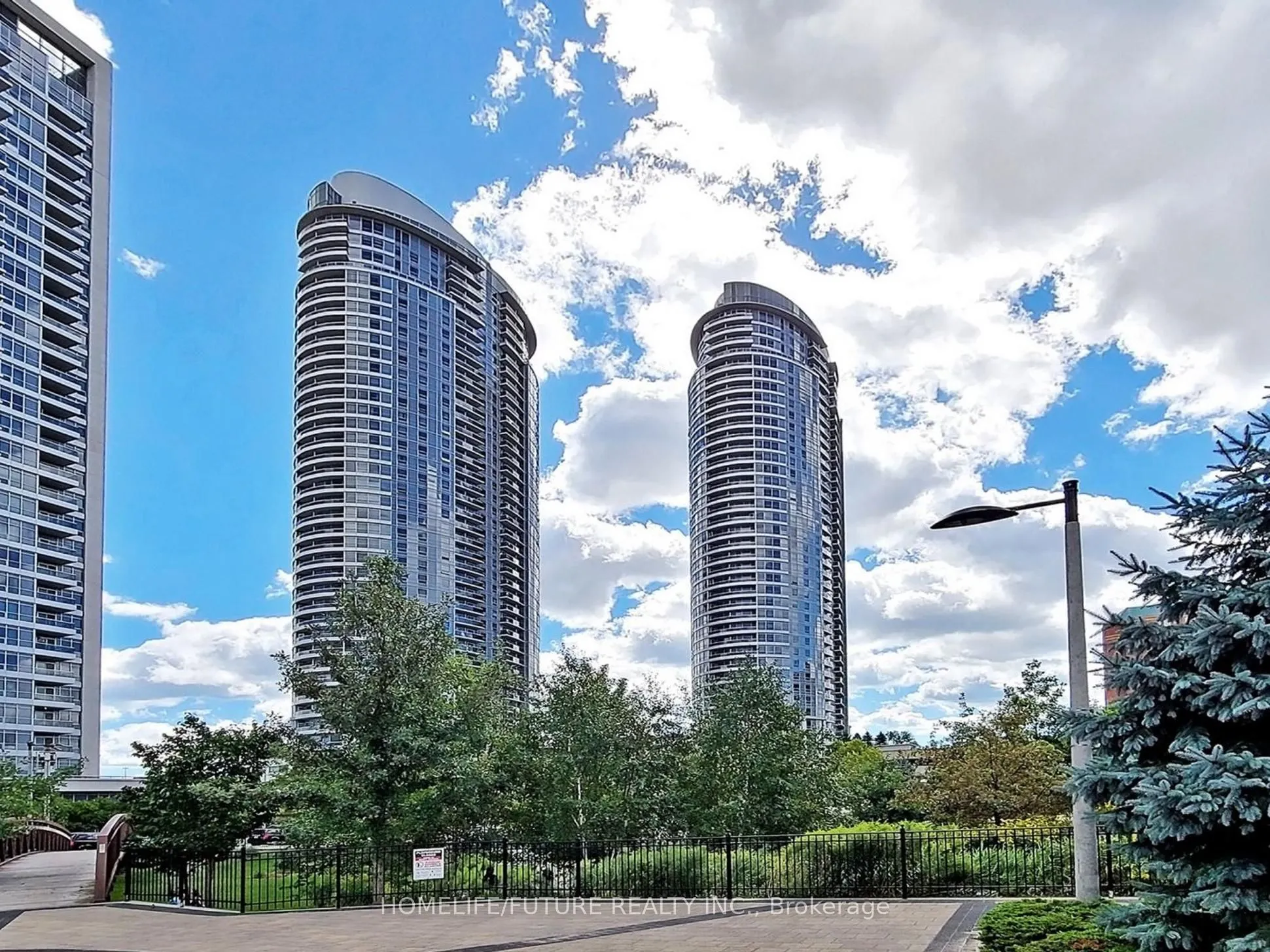 135 Village Green Square, #219