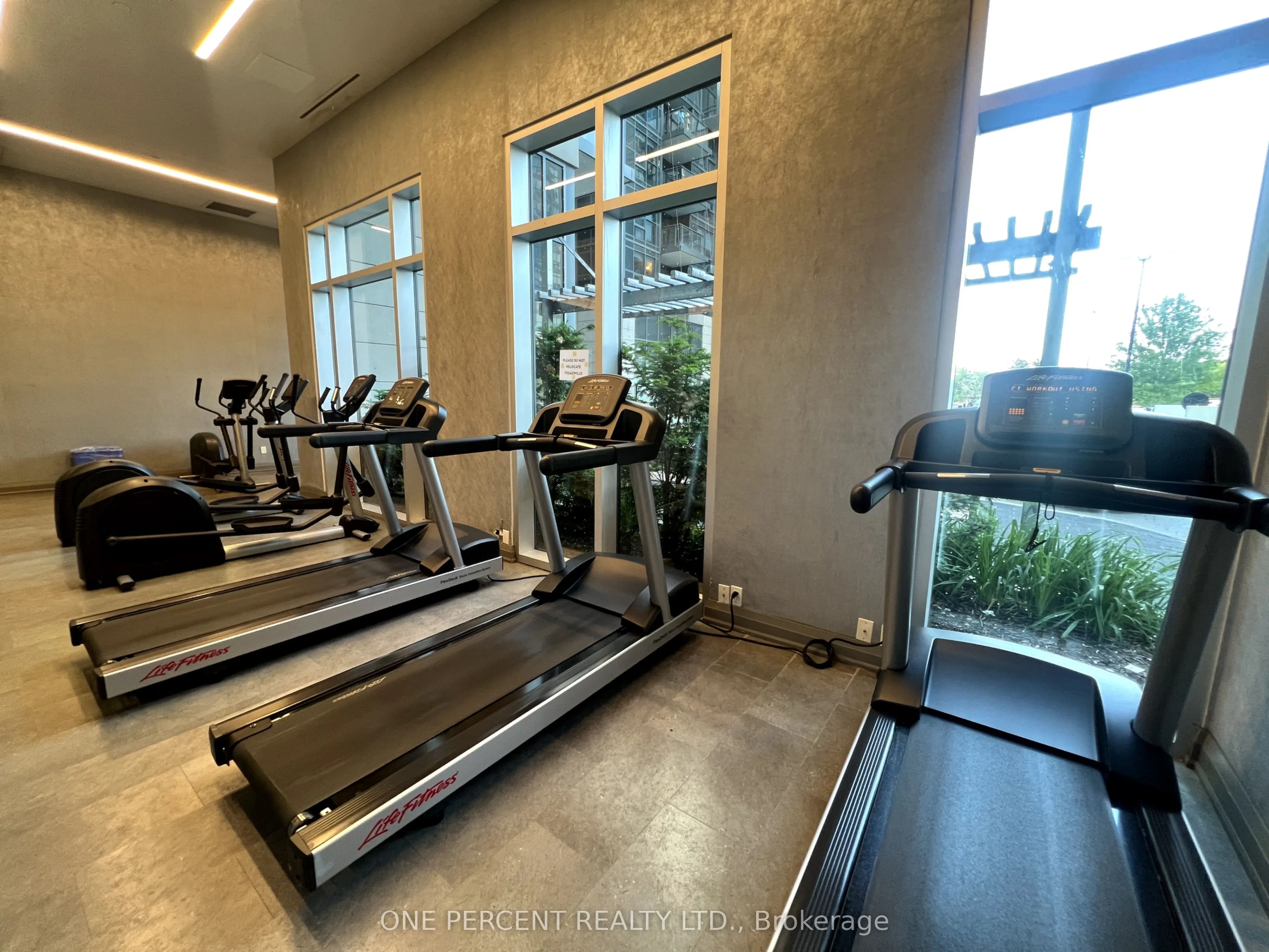 20 Meadowglen Place, #2108