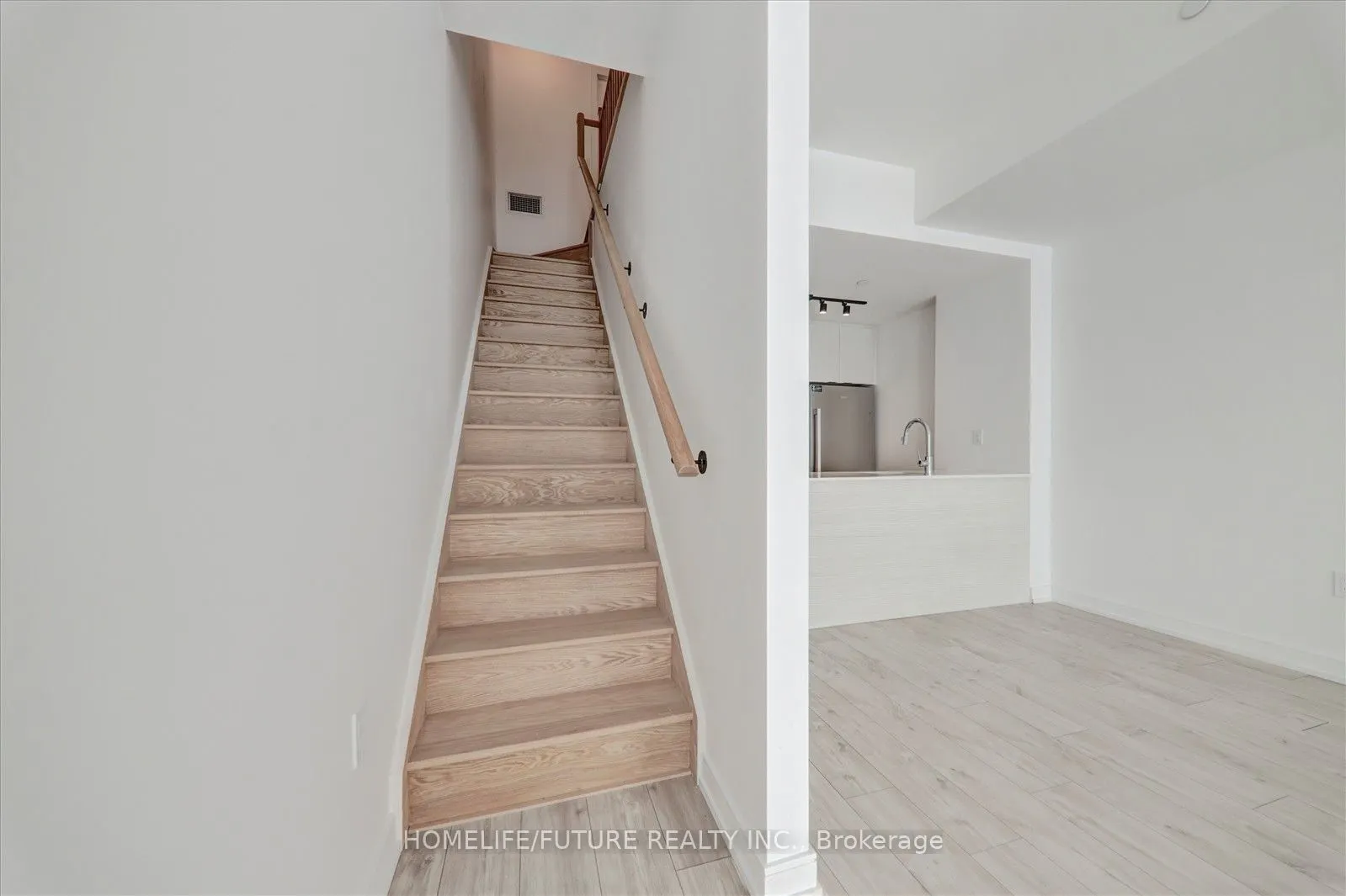 168 Clonmore Drive, #11