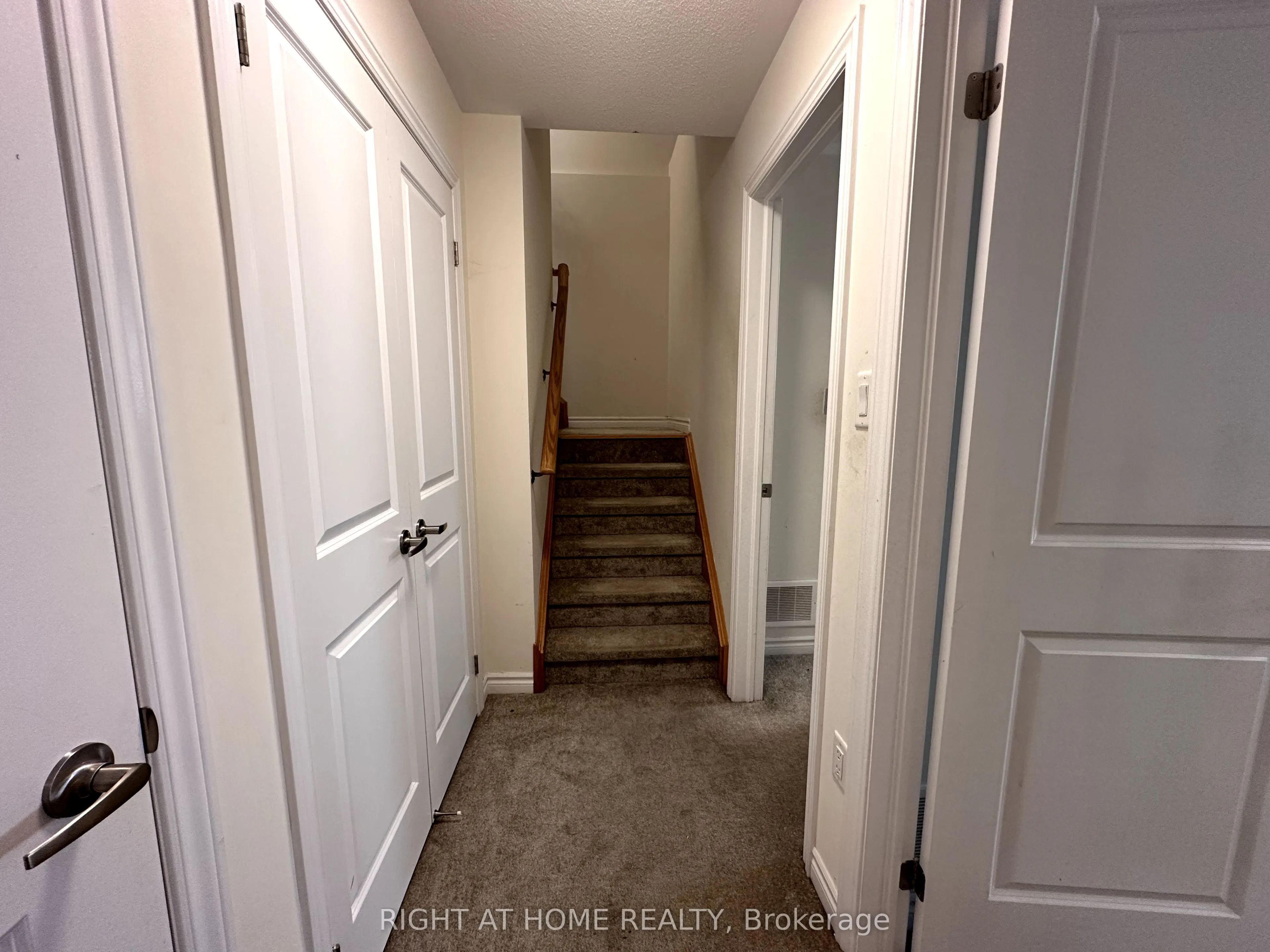 470 Beresford Path, #18