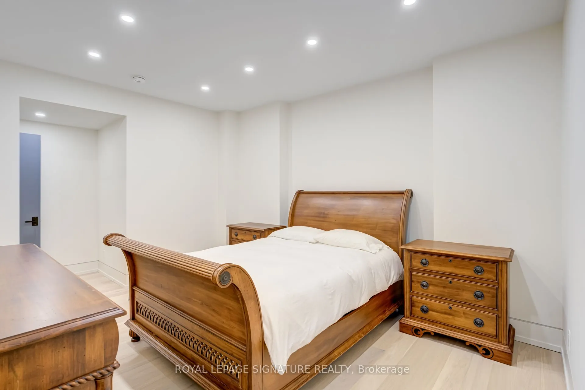 27 Scotland Road, #Lower Level